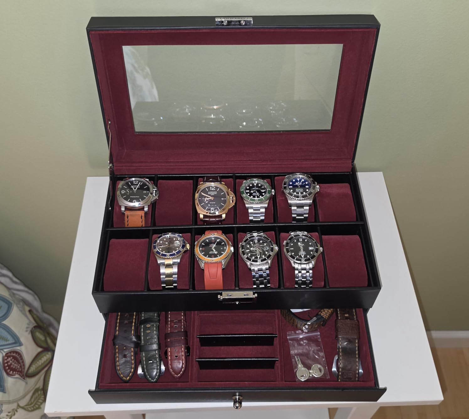 SONGMICS Watch Box, 12-Slot Watch Case Organizer with Large Glass Lid, 2 Layers, Removable Pillows, Metal Lock, Black Synthetic Leather UJWB012 customer photo 1