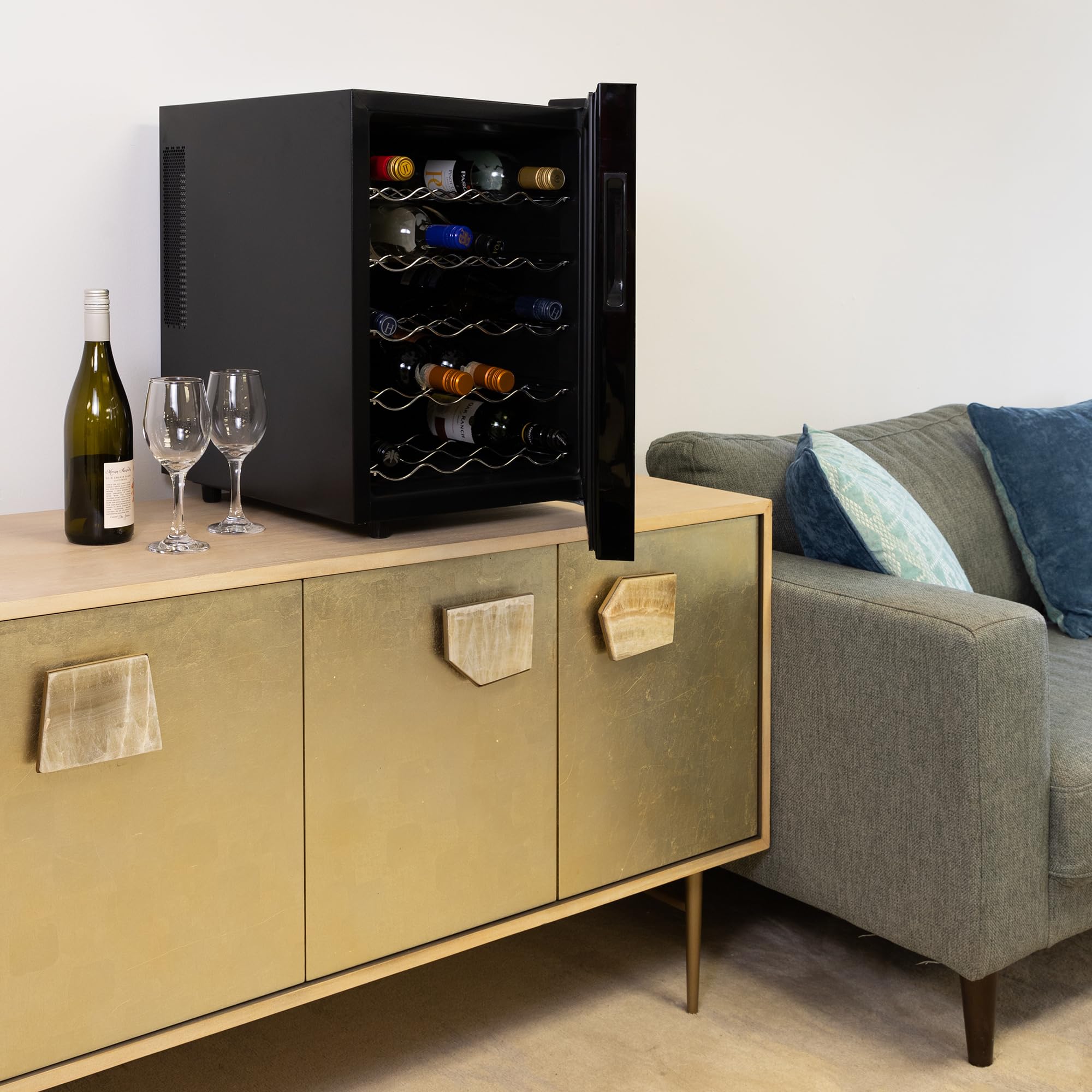 Koolatron Urban Series 20 Bottle Wine Cooler, Black Thermoelectric Wine Fridge, Freestanding Wine Refrigerator for Home Bar, Small Kitchen, Apartment, Condo, Cottage, RV customer photo 2