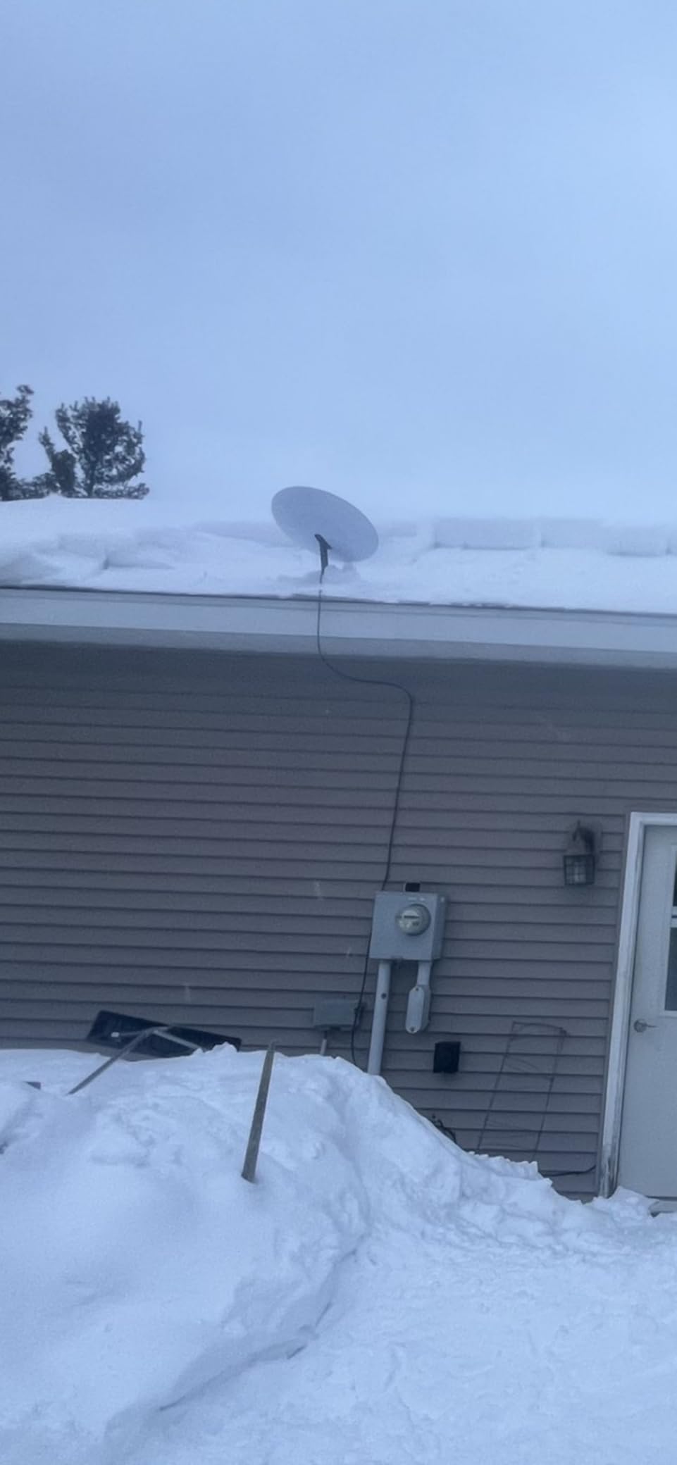 Avalanche! AVA750, Easy and Quick Snow Roof Rake for Snow Removal, Heavy-Duty Slide, Cut and Tear Resistant, Built-in Wheels Prevent Damage, Assembled in USA customer photo 2