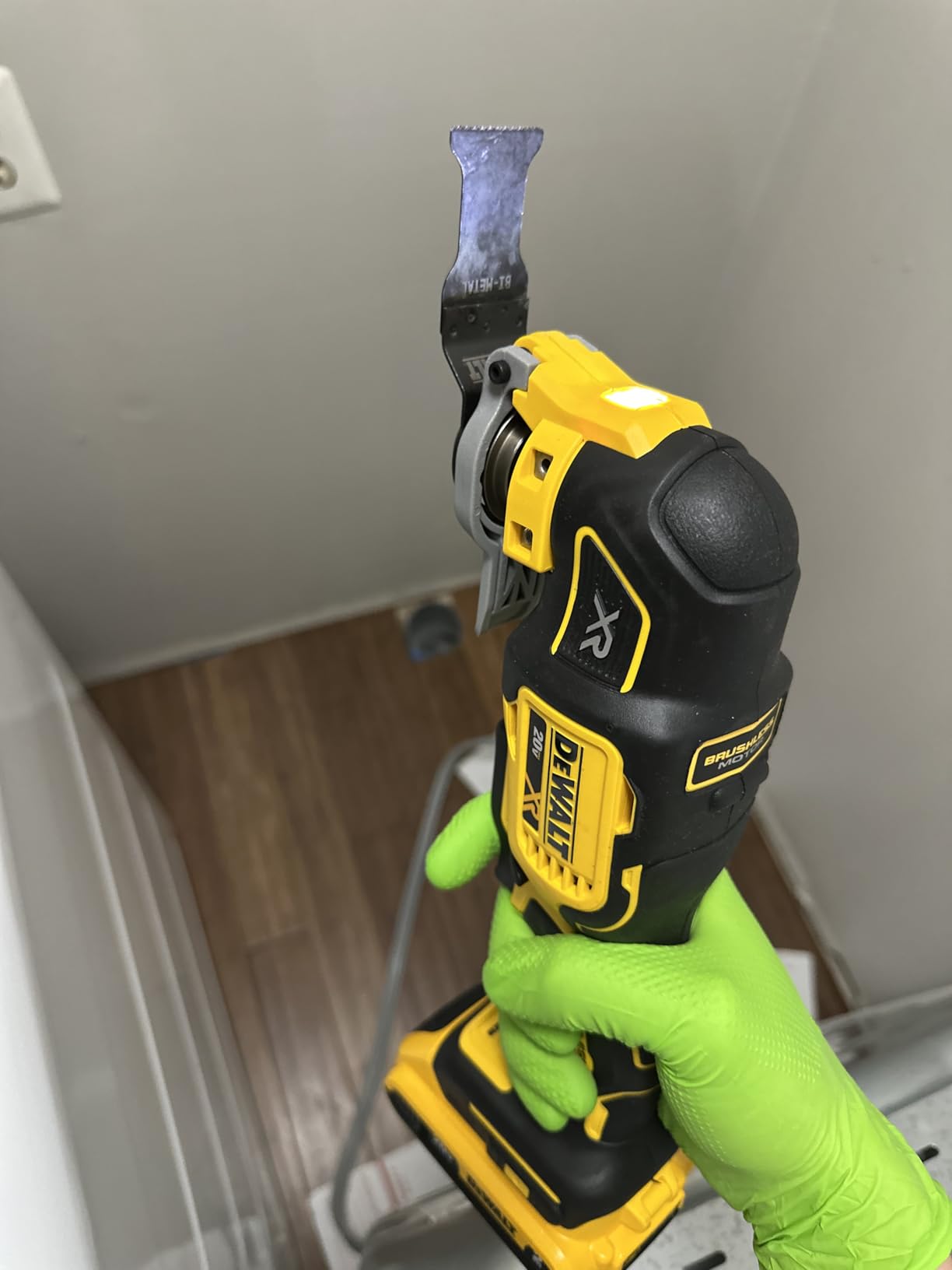 DEWALT 20V MAX XR Oscillating Multi-Tool Kit (DCS356D1) customer photo 1