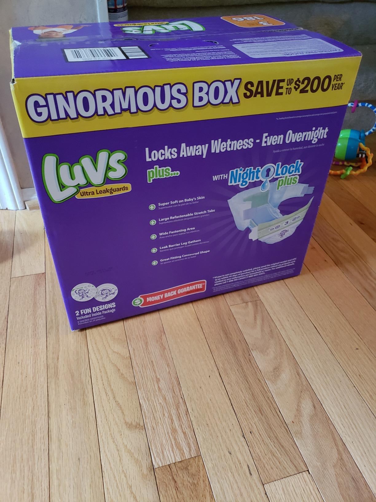 Luvs Ultra Leakguards Disposable Baby Diapers, Size 3, 186 Count (Packaging May Vary) customer photo 1