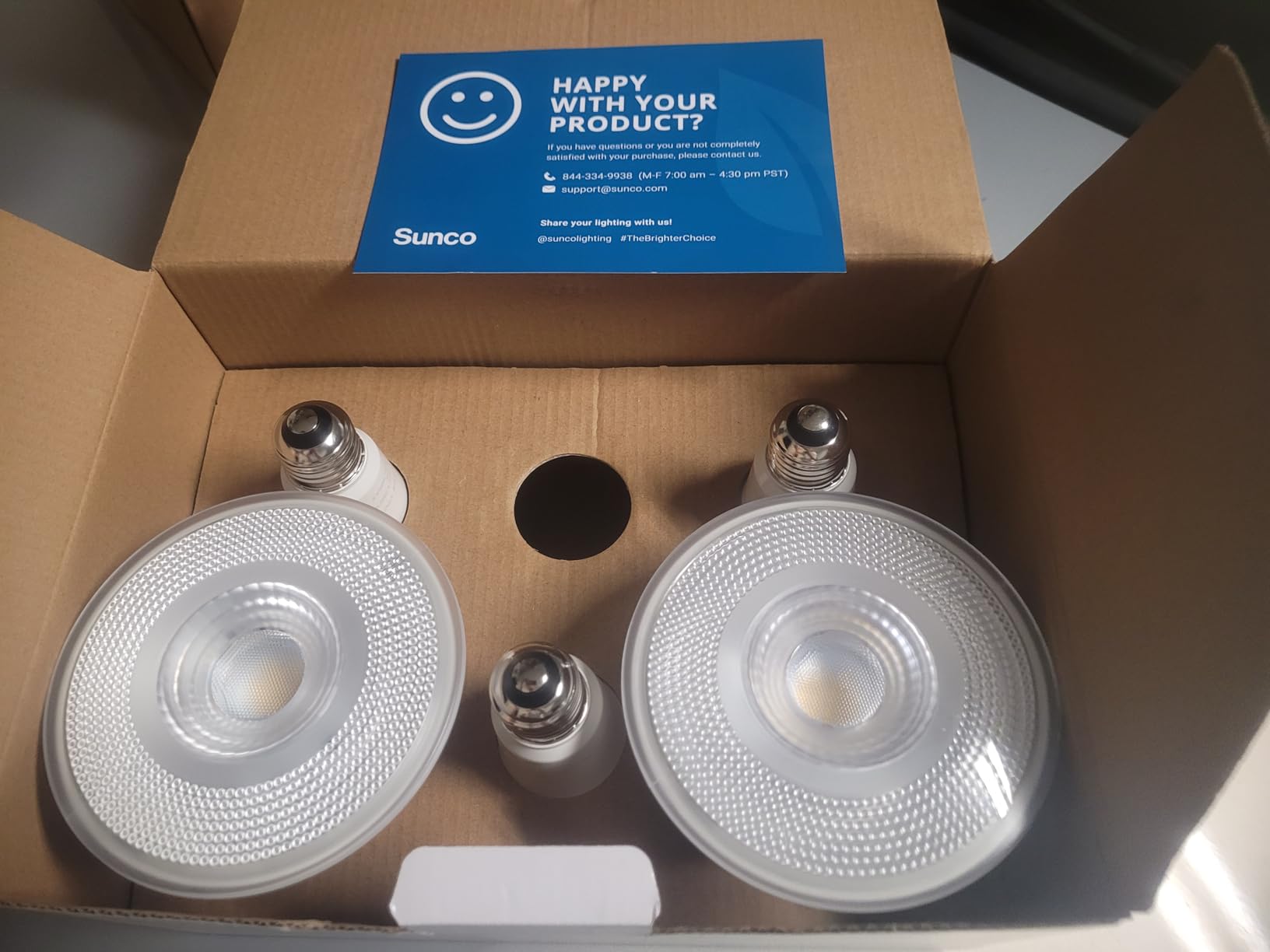 Sunco 6 Pack Outdoor Flood Light Bulb LED PAR38, Exterior Spotlight Bulbs, Weatherproof, 1050 LM, 13W (100W Equivalent), 5000K Daylight, Wet Rated, Dimmable, E26 Base UL customer photo 2