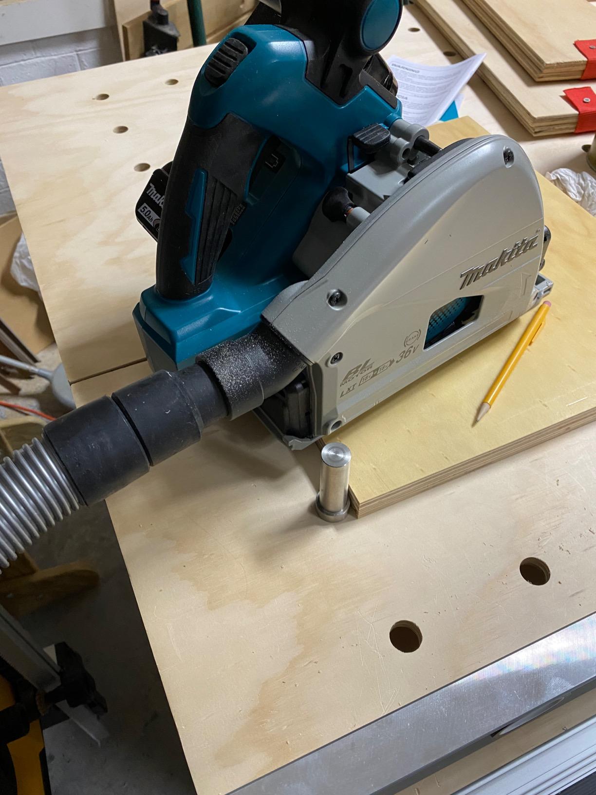 Makita XPS01PTJ 18-Volt X2 LXT Lithium-Ion (36V) Brushless Cordless 6-1/2 inch Plunge Circular Saw Kit (5.0Ah) with 199140-0 39 inch Guide Rail customer photo 1