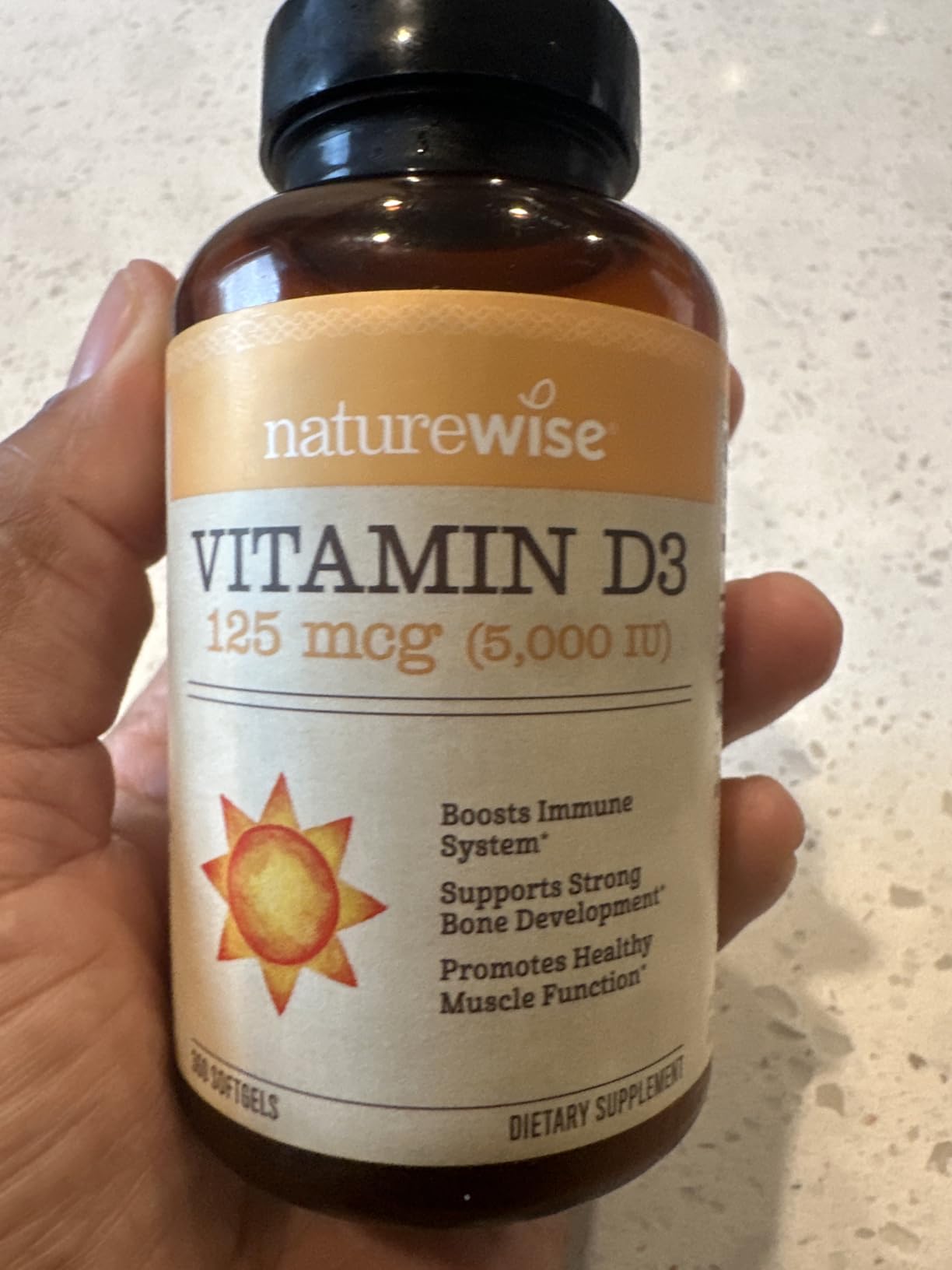 NatureWise Vitamin D3 2000iu (50 mcg) 1-Year Supply for Immune Support, Healthy Muscle Function, and Bone Health, Gluten Free in Organic Extra Virgin Olive Oil, (Mini Softgel), 360 Count customer photo 2