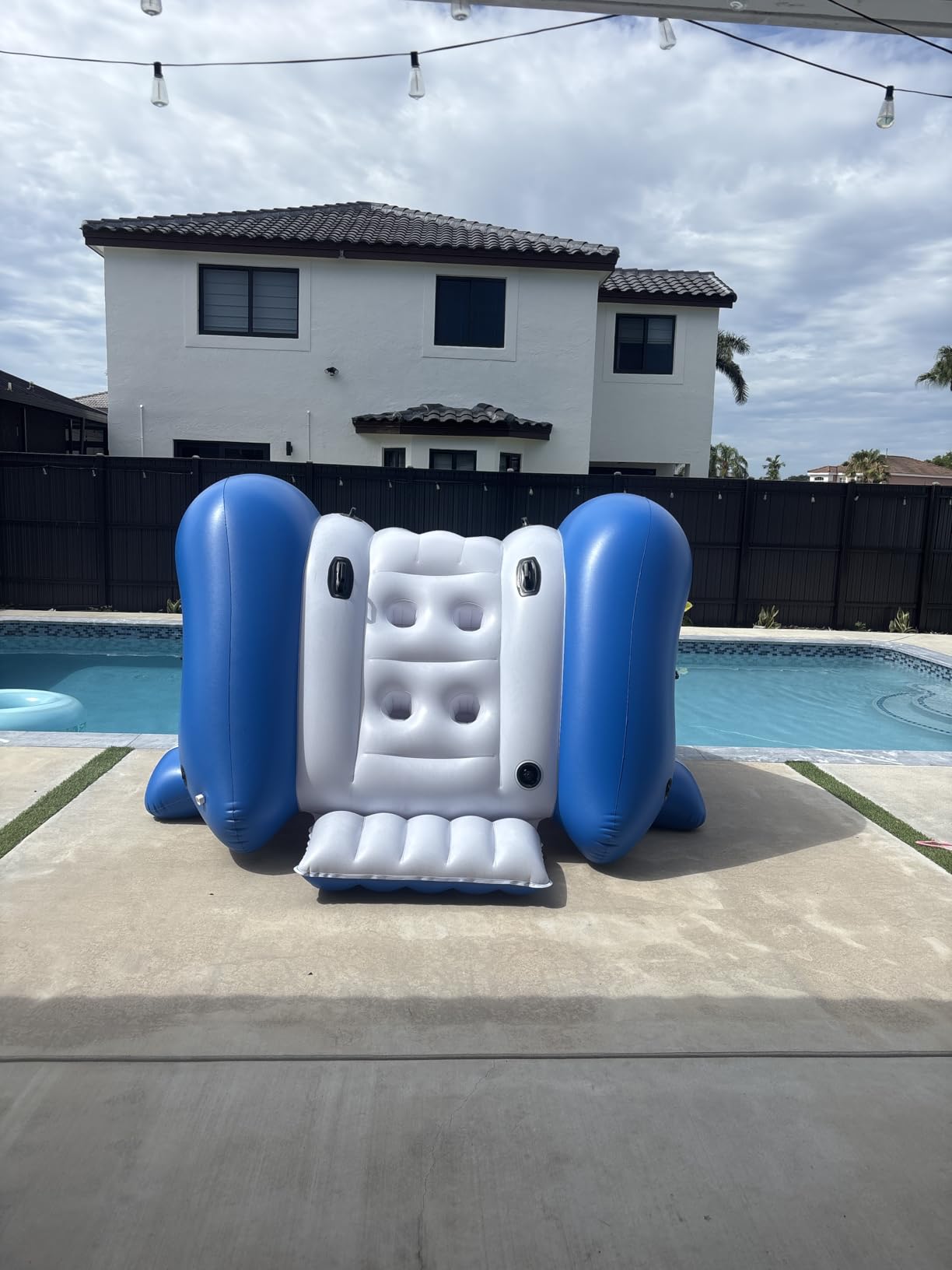 Intex Kool Splash Inflatable Water Slide Swimming Pool Play Center with Built in Sprayers for Kids and Adults, Ages 6 and Up, Blue customer photo 1