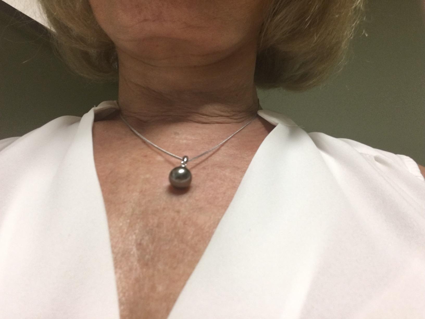 The Pearl Source Tahitian Pearl Necklace for Women, Black Cultured Pearl, AAA Grade, 14K Gold, Classic Fine Jewelry Gift for Women customer photo 2