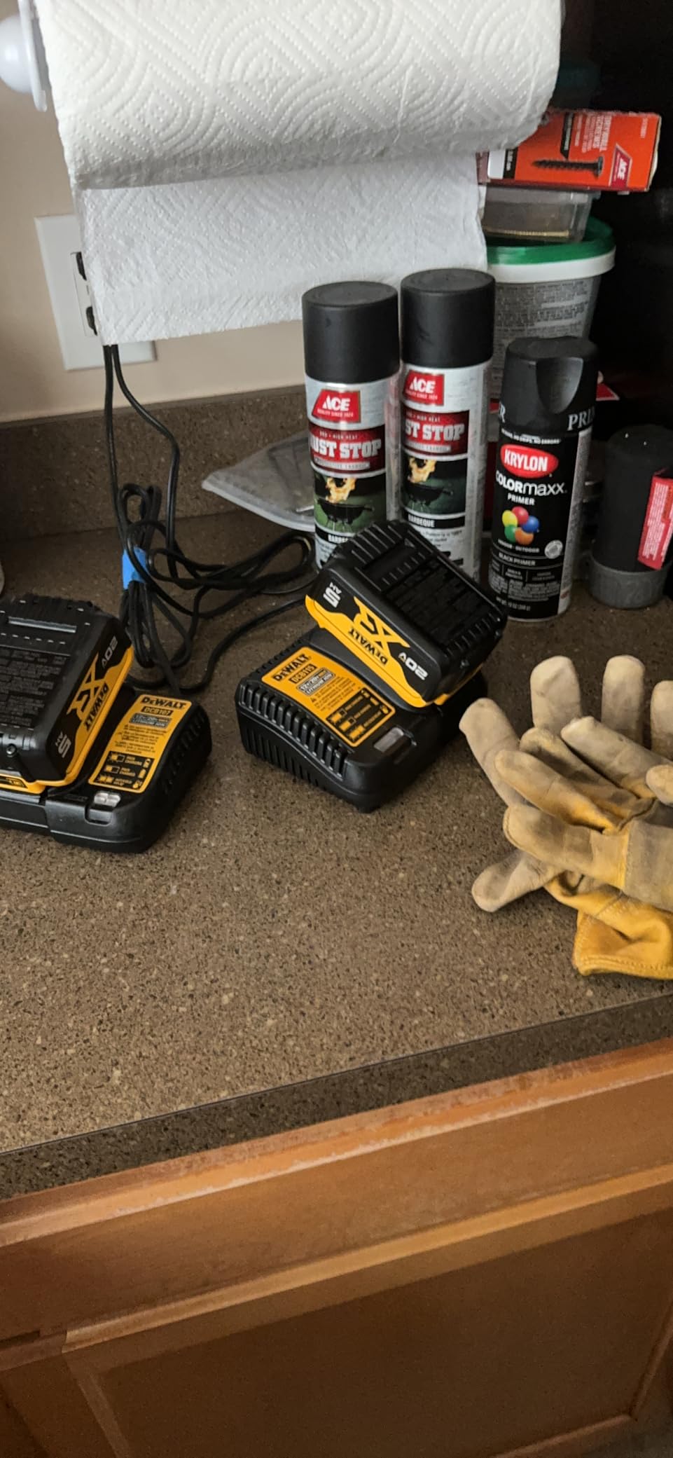 DEWALT 20V MAX Battery Charging Kit, 2x 5Ah (DCB205-2CK) customer photo 2