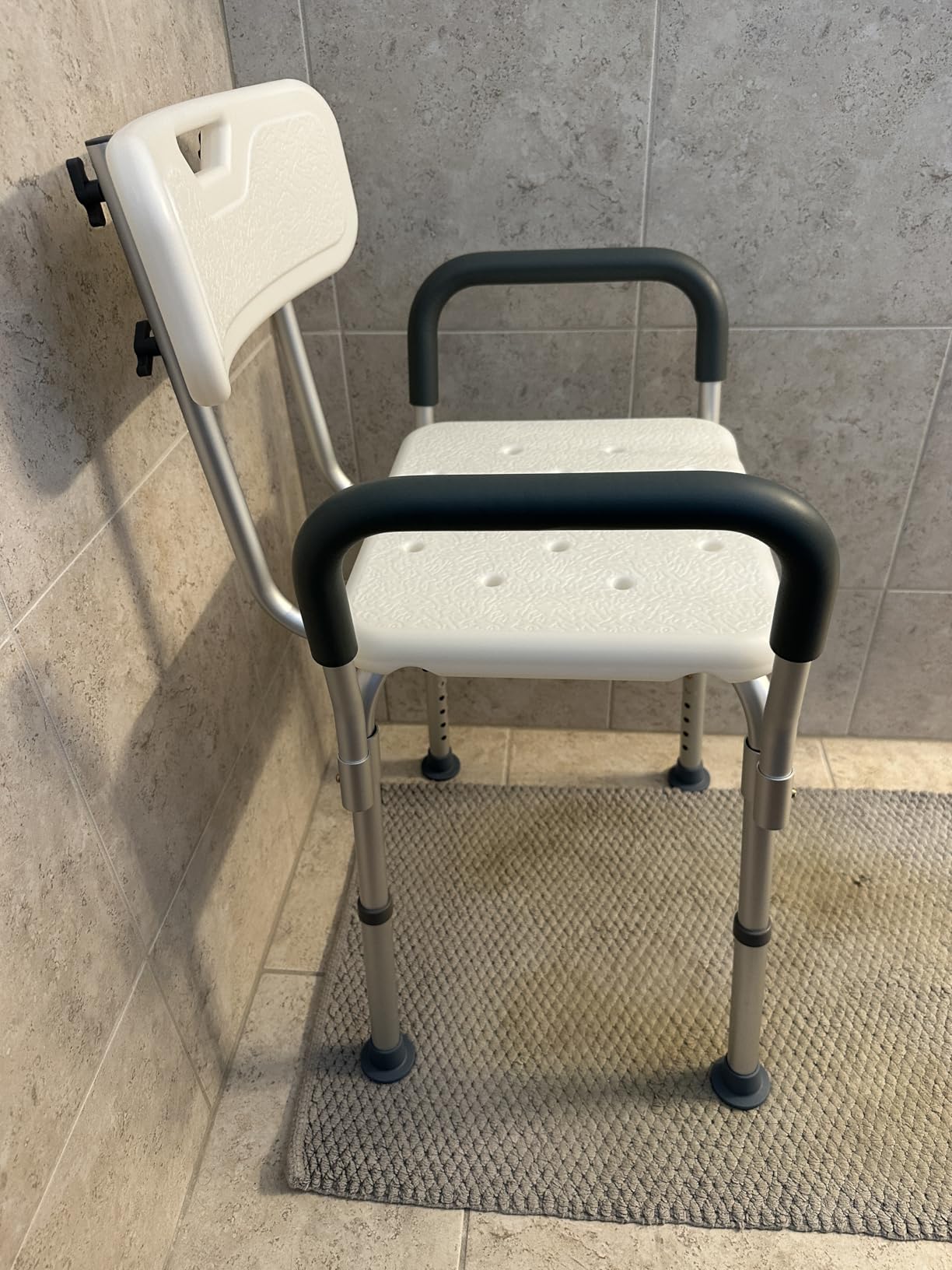 Medline Shower Chair Seat with Padded Armrests and Back | Heavy Duty Shower Chair for Bathtub | Slip Resistant Shower Seat with Adjustable Height | 350 lb Capacity customer photo 1