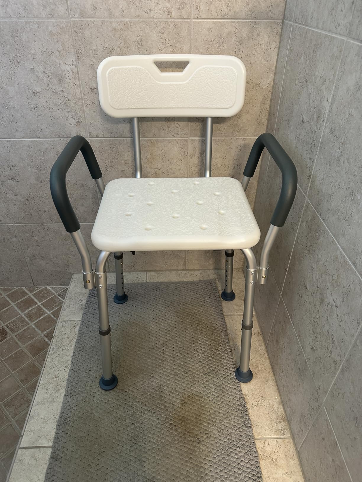 Medline Shower Chair Seat with Padded Armrests and Back | Heavy Duty Shower Chair for Bathtub | Slip Resistant Shower Seat with Adjustable Height | 350 lb Capacity customer photo 2