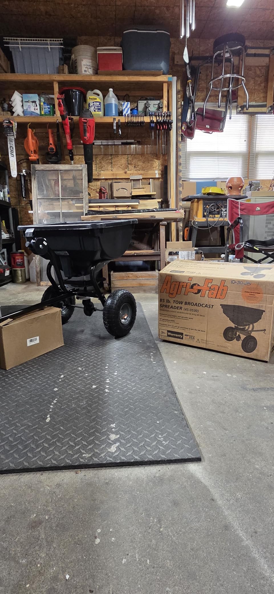 Agri-Fab Tow-Behind Broadcast Spreader - 85-Lb. Capacity, Model Number 45-0530 customer photo 1