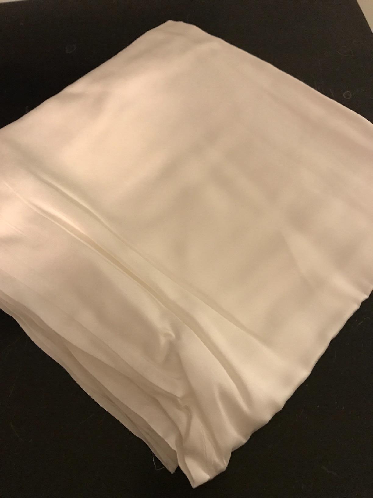 Hotel Sheets Direct 4 Piece Bed Sheet Set Queen Size, 100% Viscose Derived from Bamboo Sheets Set with 2 Pillowcases, Cooling & Breathable Luxury Bedding, Moisture-Wicking & Silky Soft Texture, Gray customer photo 2