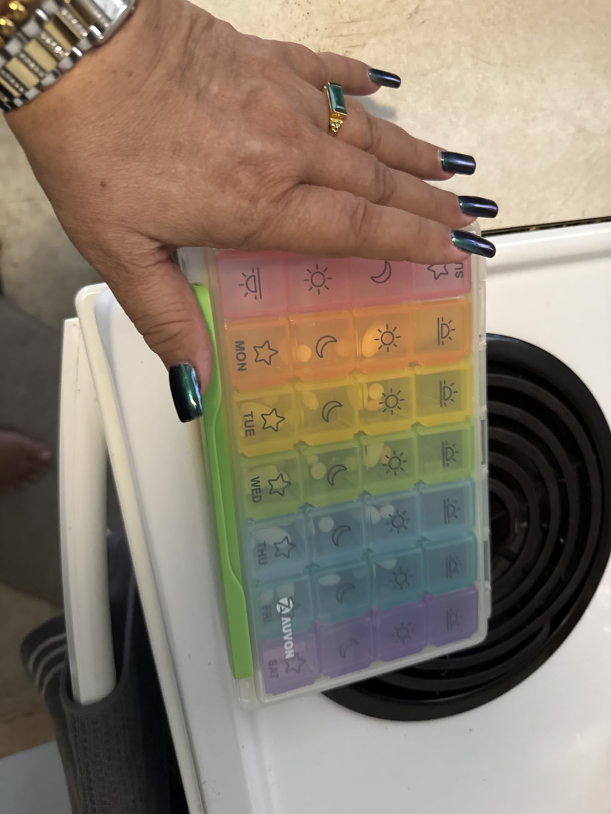 AUVON iMedassist Moisture-Proof Weekly Pill Organizer 4 Times a Day, Large 7 Day Pill Box Case with Portable Design for Travel, Removable Individual Containers Hold Vitamins, Supplements, Medications customer photo 2