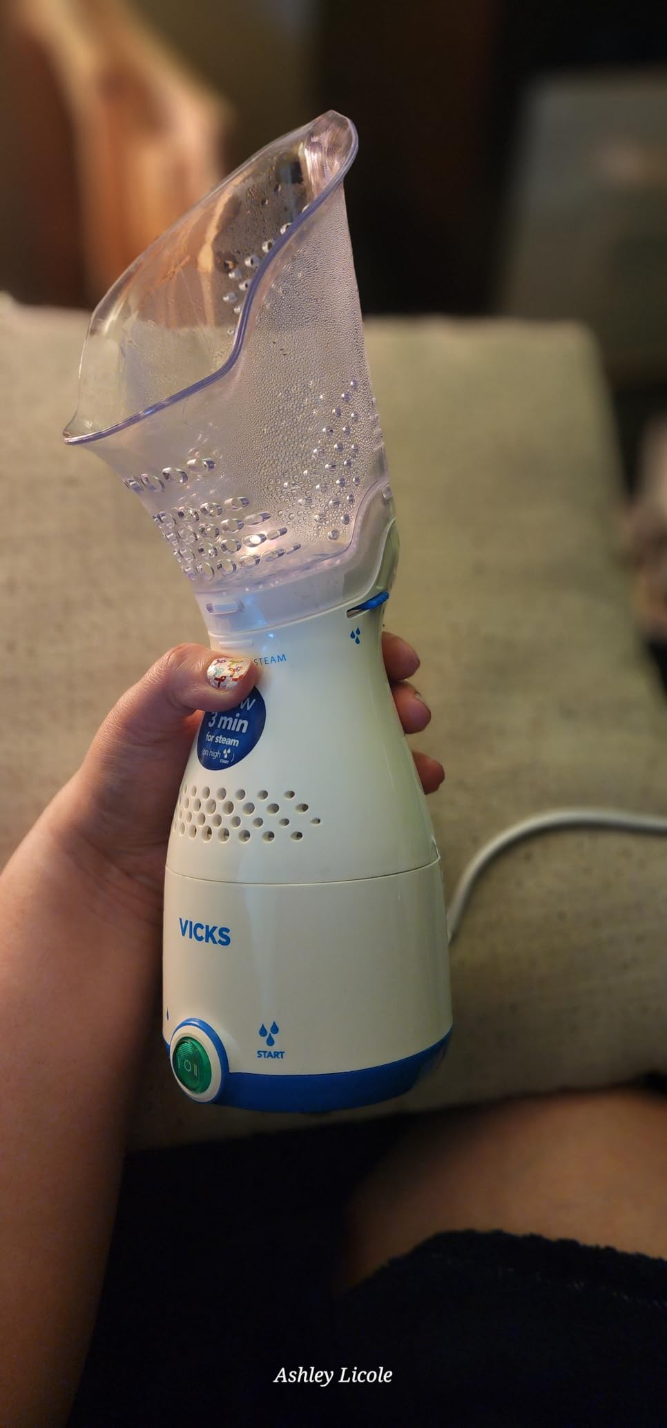 Vicks Sinus Inhaler, Plug-in Non-Medicated Steam Inhaler for Sinus Relief, Allergies, Congestion & Colds, Vocal Steamer, Soothes Nasal & Throat Passages, Works with VapoPads (1 Included) customer photo 2