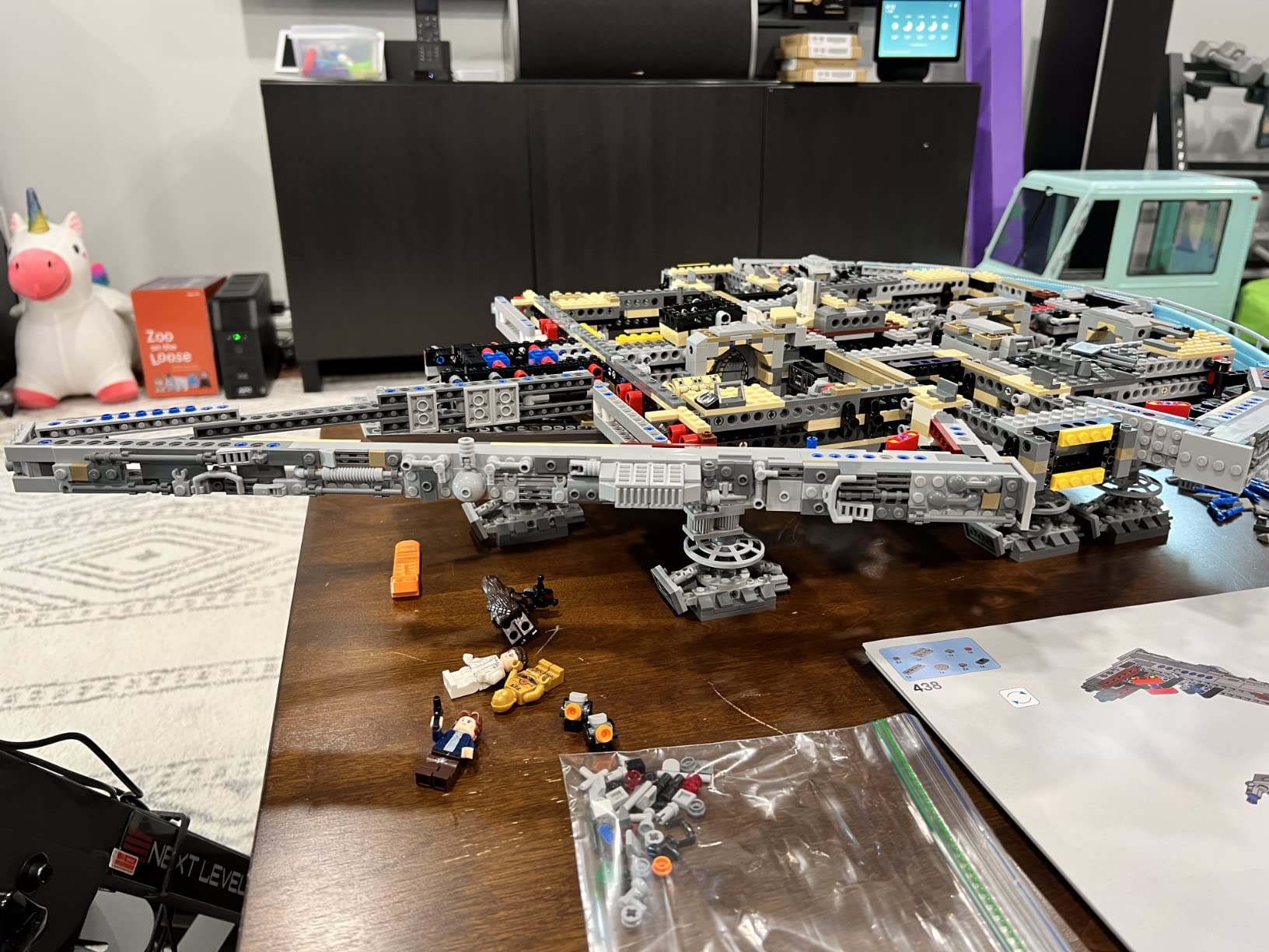Star Wars Millennium Falcon - Building Set for Adults, Ages 16+ - Gift for Birthday - Movie Collectible Model Kit - Display in Home or Office - 75192 customer photo 2