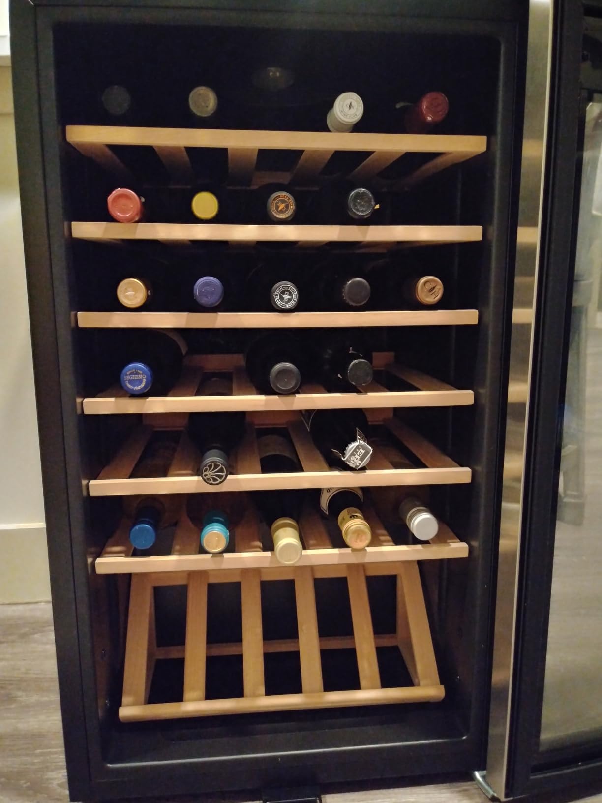 Whynter FWC-341TS 34 Bottle Freestanding Stainless Steel Wine Refrigerator with Display Shelf and Digital Control, Gray customer photo 1