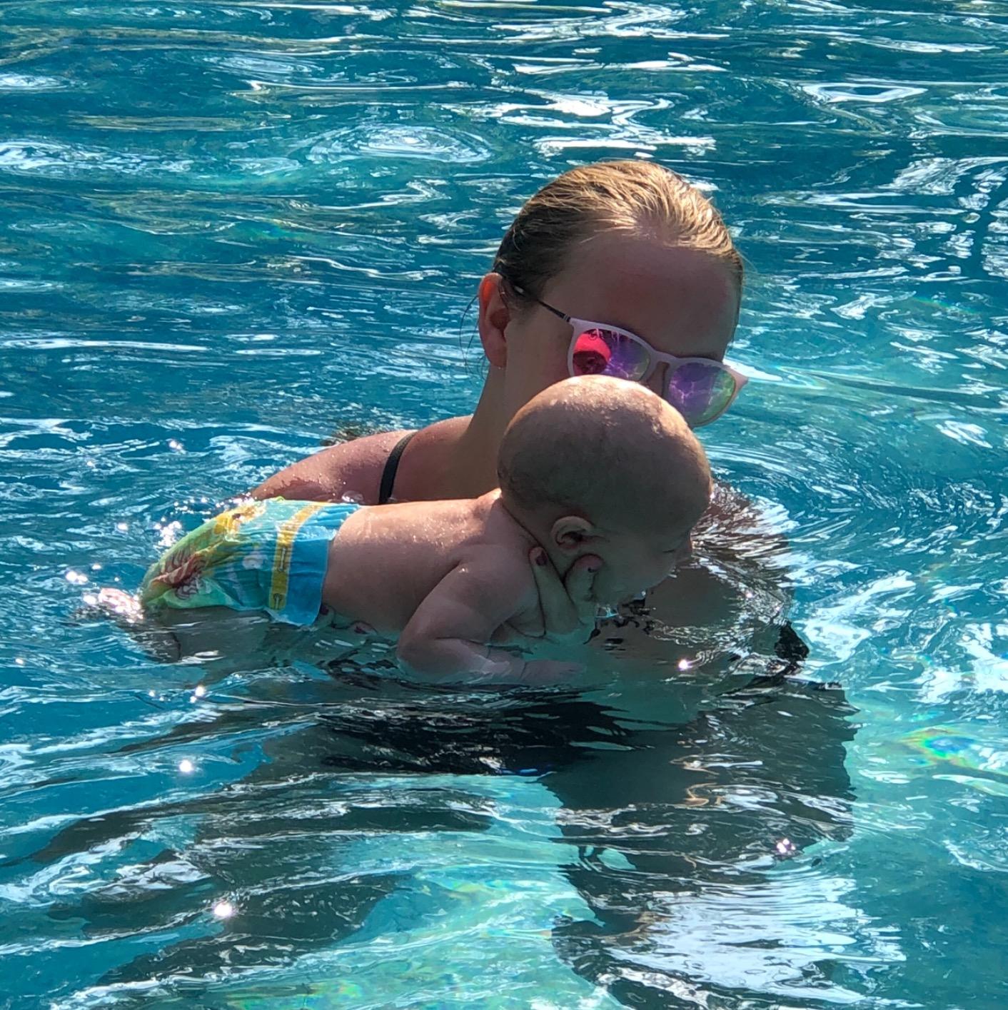 Huggies Little Swimmers Disposable Swim Diapers, Size 4 (24-34 lbs), 36 Ct (2 Packs of 18), Packaging May Vary customer photo 2