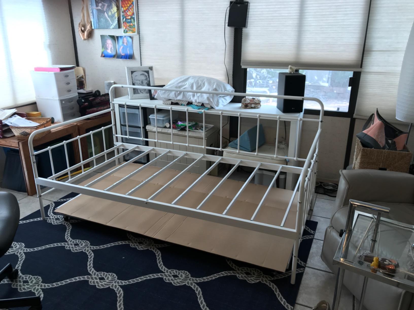 Zinus Florence Twin Daybed and Trundle Frame Set/Premium Steel Slat Support/Daybed and Roll Out Trundle/Accommodates Twin Size Mattresses Sold Separately customer photo 2