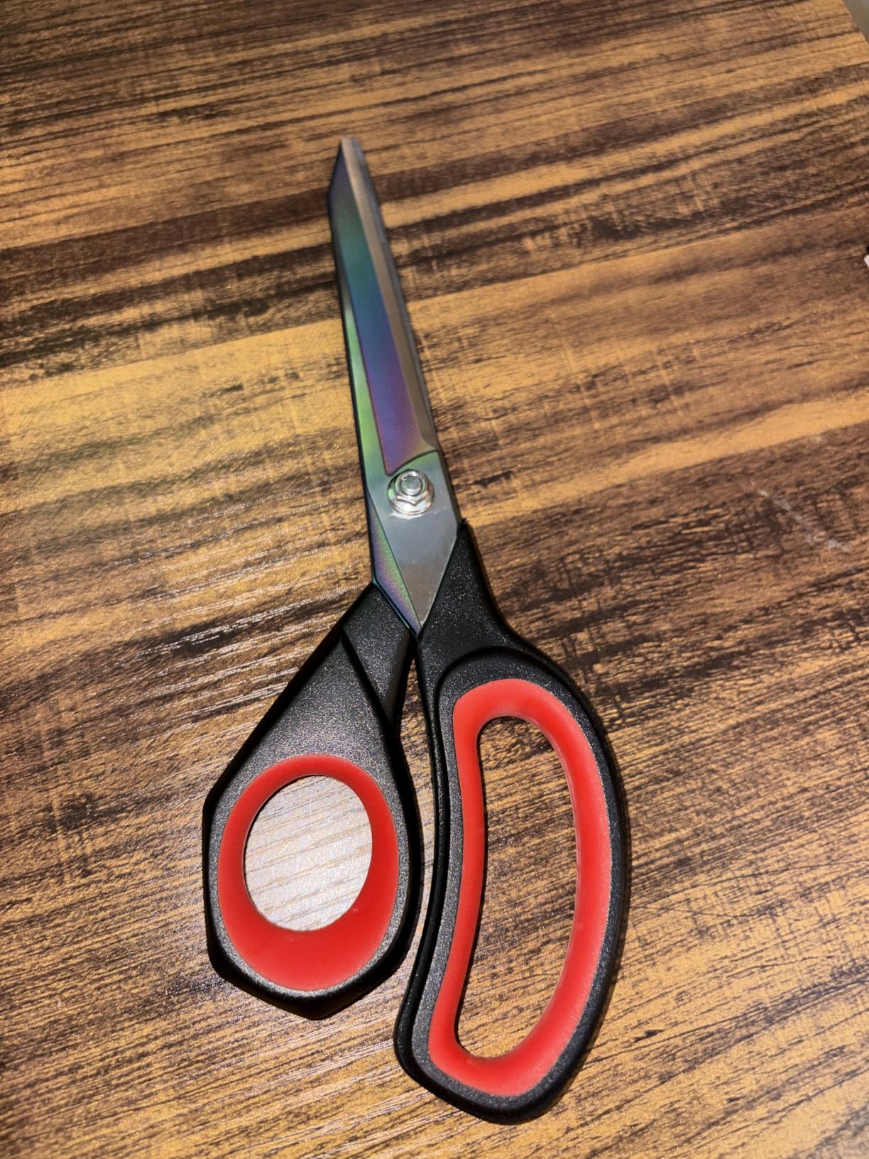 LIVINGO Premium Tailor Scissors Heavy Duty Multi-Purpose Titanium Coating Forged Stainless Steel Sewing Fabric Leather Dressmaking Comfort Grip Shears Professional Crafting (9.5 INCH) customer photo 2