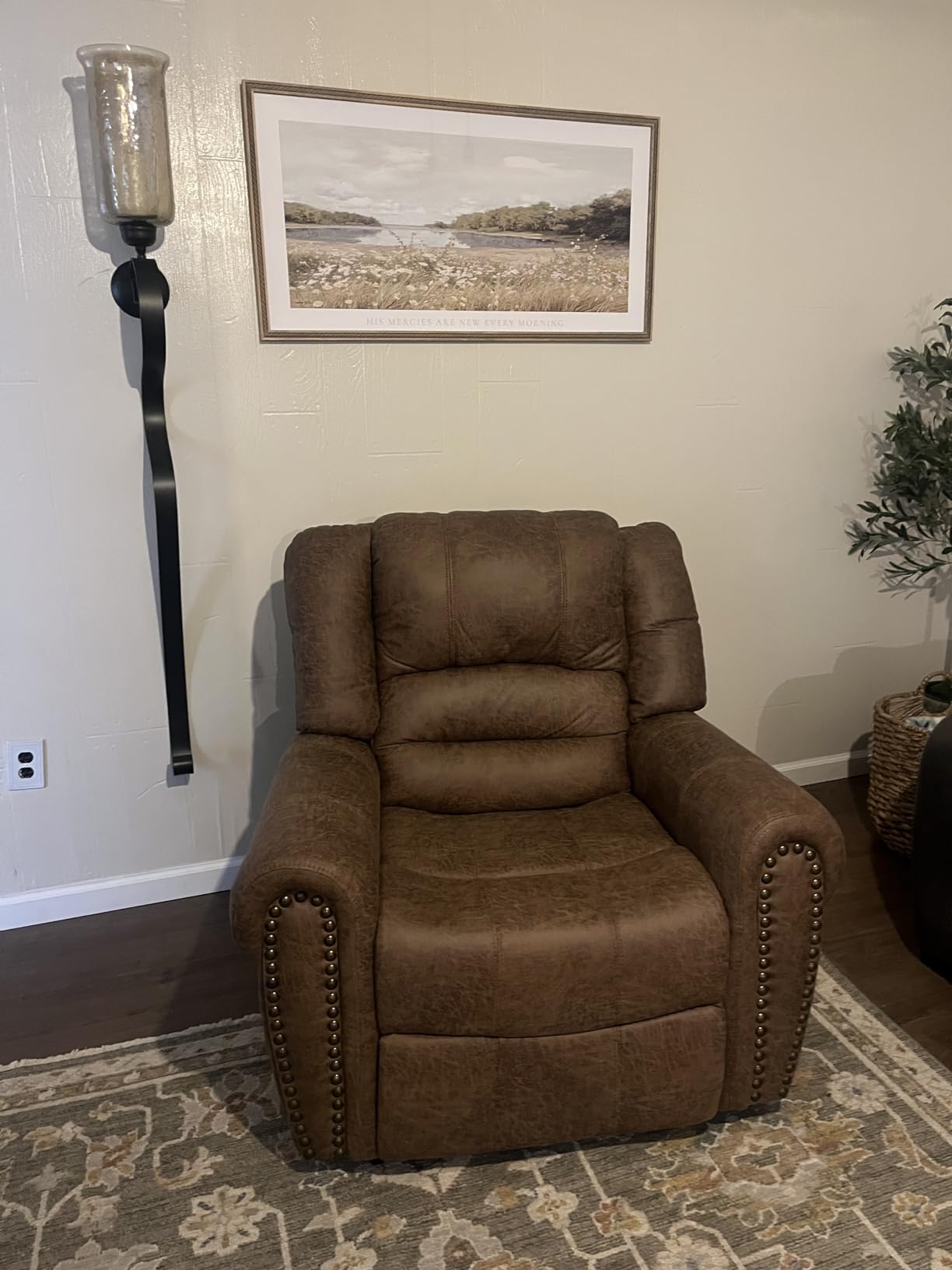 CANMOV Leather Recliner Chair, Classic and Traditional Manual Recliner Chair with Comfortable Arms and Back Single Sofa for Living Room, Brown customer photo 1