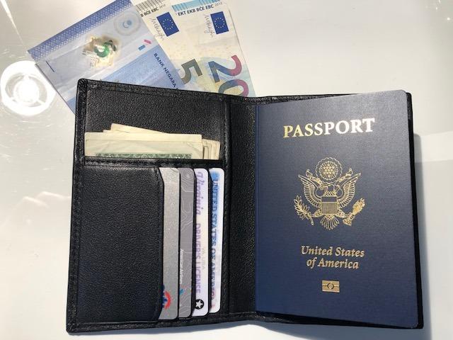 Polare Slim RFID Blocking Leather Passport Holder Travel Bifold Wallet For Men customer photo 1