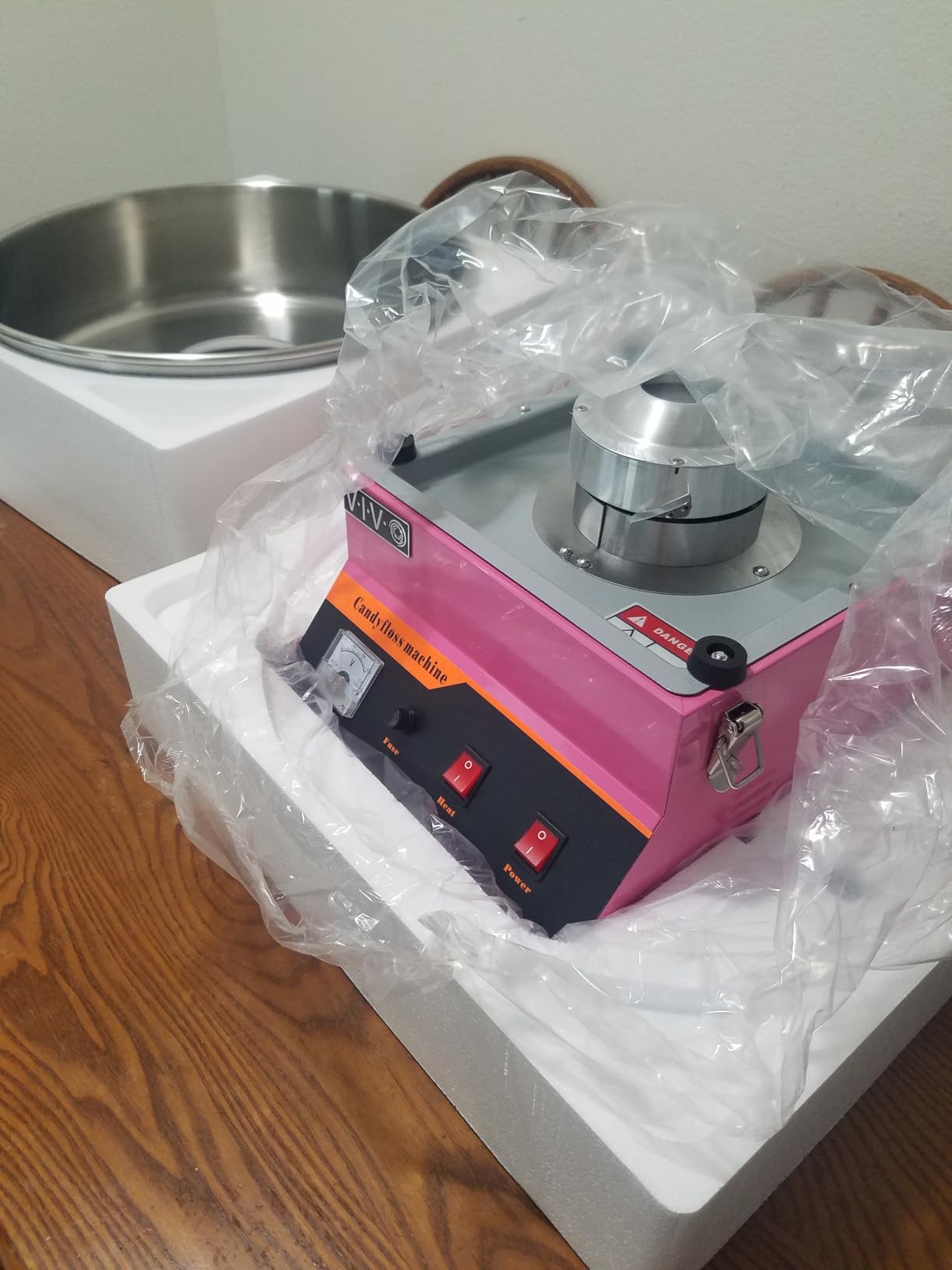 VIVO Blue 1030W Electric Cotton Candy Machine, Commercial Candy Floss Maker, 20 inch Stainless Steel Bowl with Sugar Scoop, Easy Home Use, CANDY-V001B customer photo 1