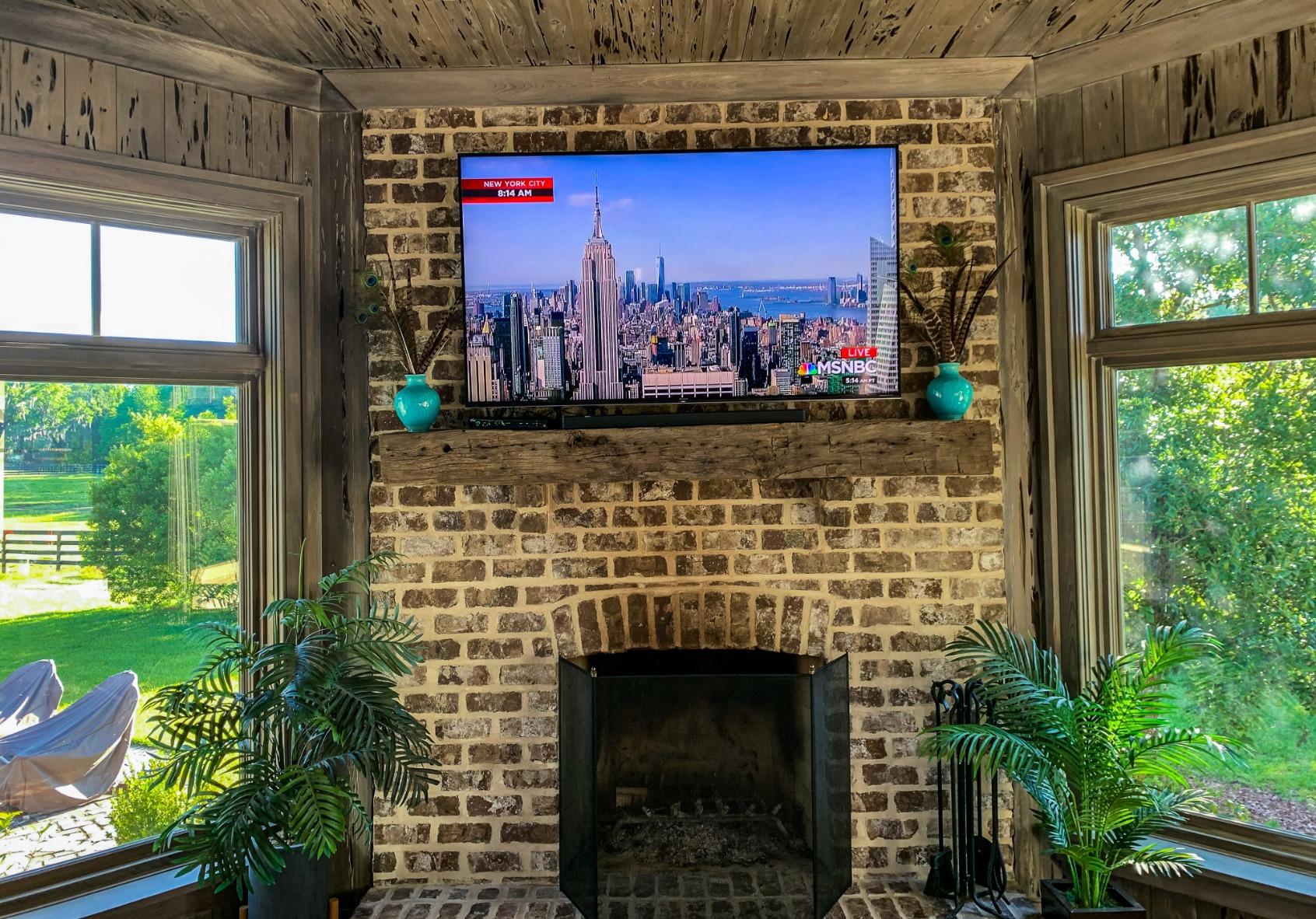 Bose Soundbar 500, TV Speakers with Alexa Voice Control Built-in, Black customer photo 1