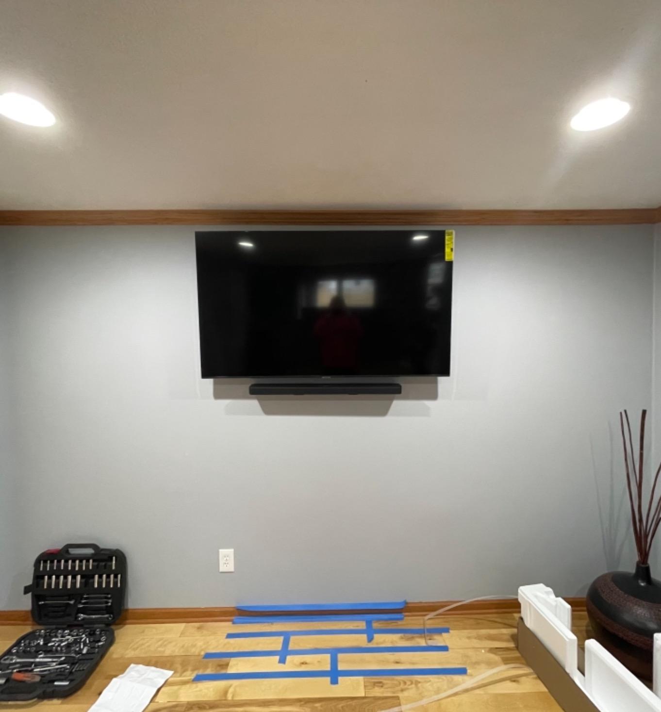 Bose Soundbar 500, TV Speakers with Alexa Voice Control Built-in, Black customer photo 2