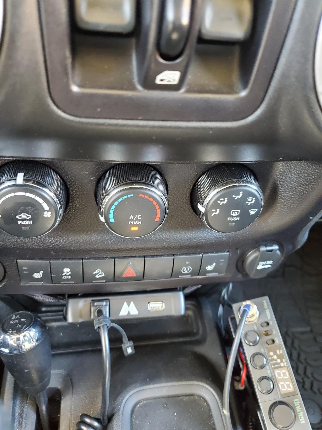 Midland - MXT275 MicroMobile GMRS Radio - 15 watts Two-Way Radio with Integrated Control Microphone - Overland Caravanning Tractors - Detachable External Magnetic Mount Antenna - 8 Repeater Channels customer photo 1