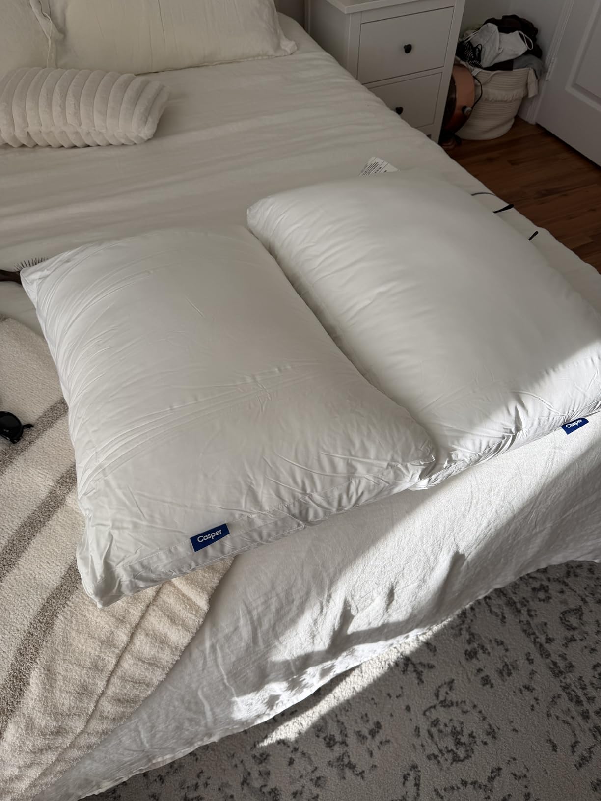 Casper Sleep Original Pillow, Standard Size - Medium Soft Feel, Down-Alternative Fill, Supports Side, Back & Stomach Sleepers, Neck Pain Relief, Machine Washable customer photo 1