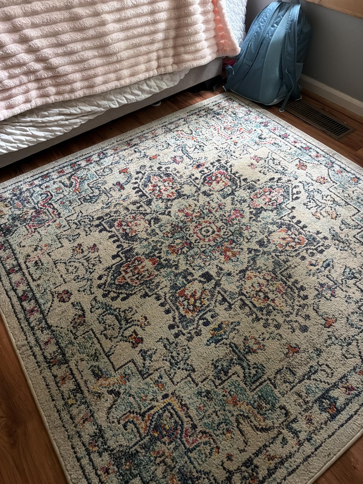 SAFAVIEH Madison Collection Area Rug - 8' x 10', Cream & Blue, Boho Chic Distressed Medallion Design, Non-Shedding & Easy to Clean, Ideal for Living Room, Bedroom, Dining Space (MAD473B) customer photo 1