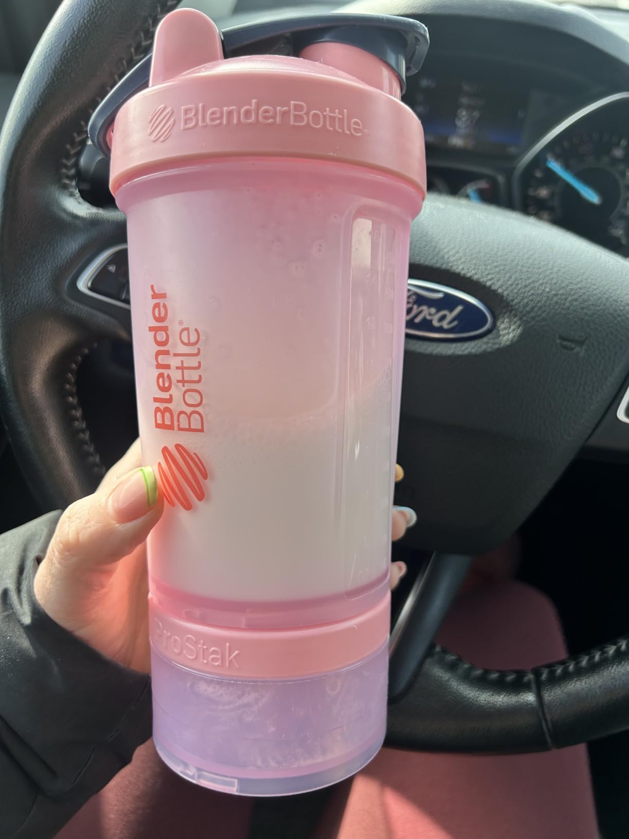 Quest Nutrition Vanilla Milkshake Protein Powder, 24g of Protein, 1g of Sugar, Low Carb, Gluten Free, 1.6 Pound, 23 Servings customer photo 1
