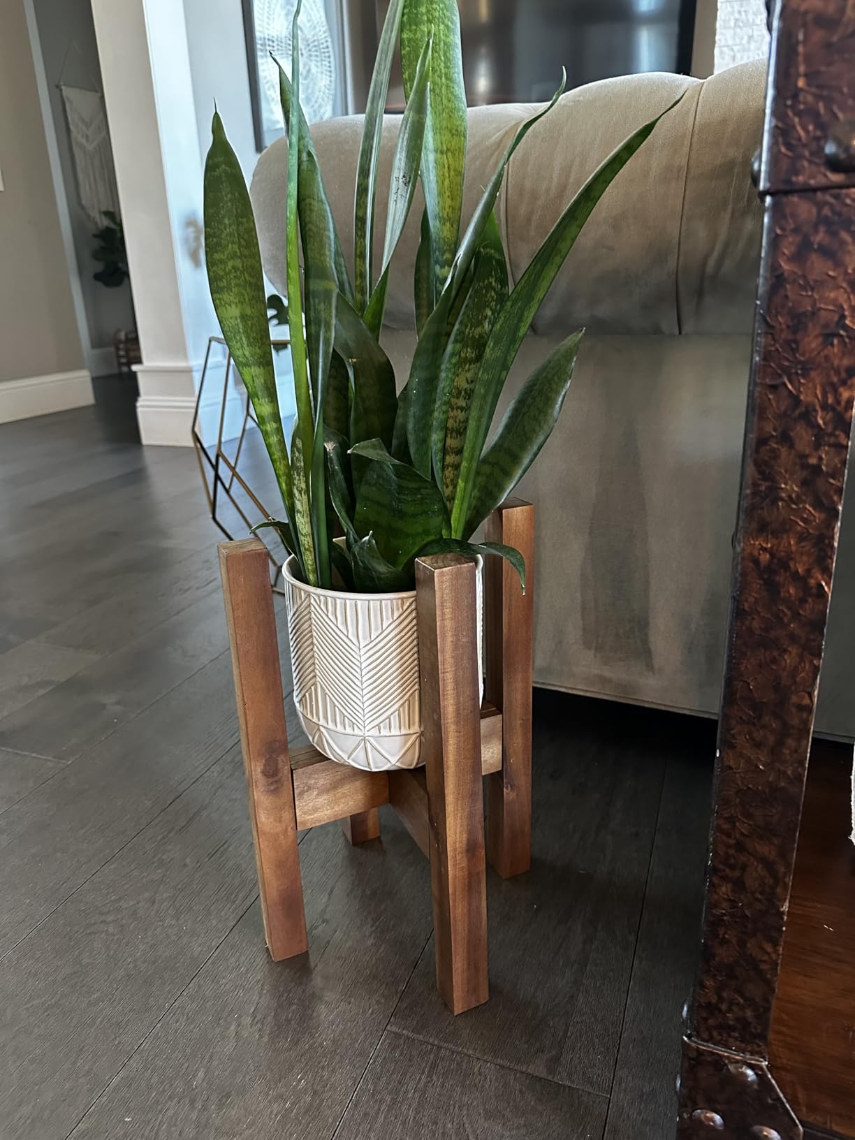 Sophia Mills Mid Century Plant Stand - Solid Wood Item Stand Handmade with Acacia - Fits Medium & Large Pots Sizes 8 to 12 inches (Not Included) (Adjustable Width: 8-12 inches, Dark Brown) customer photo 2