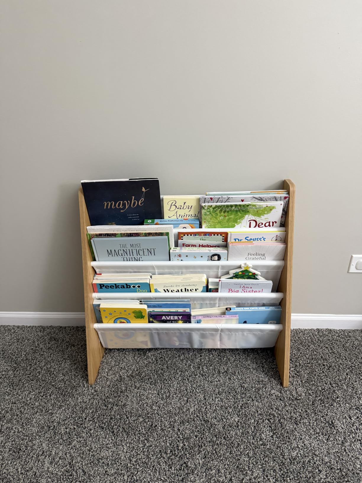 Humble Crew Kids Bookshelf, 4-Tier Front-Facing Book Display Organizer, Montessori Toddler Bookcase for Playroom, Bedroom & Reading Corner, Natural Wood/White customer photo 2