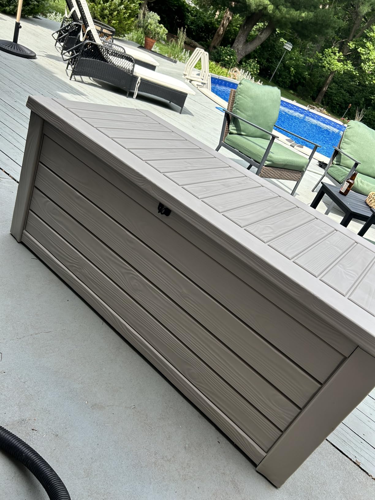 Keter Westwood 150 Gallon Resin Large Outdoor Storage Box for Patio Furniture, Outdoor Cushions, Garden Tools and Pool Floats, Dark Grey customer photo 2