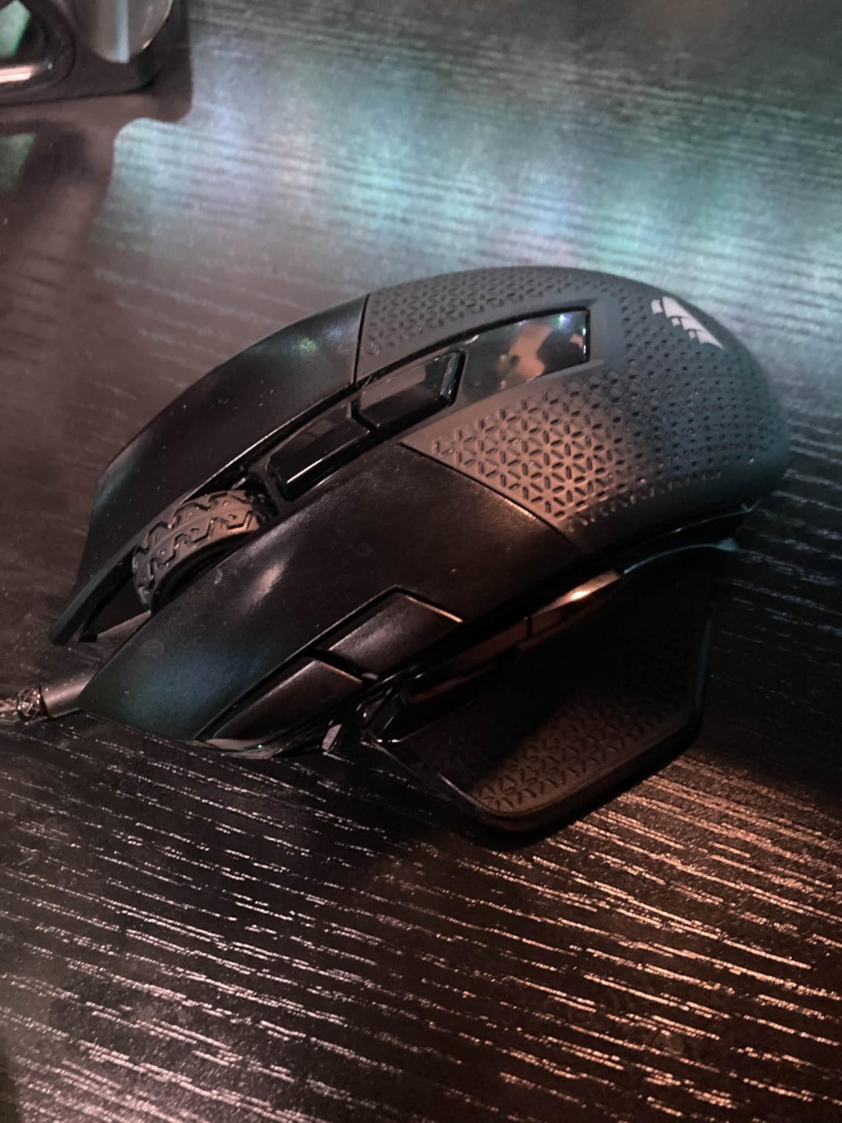 NIGHTSWORD RGB Gaming Mouse for FPS, MOBA – 18,000 DPI – 10 Programmable Buttons – Weight System – iCUE Compatible – Black customer photo 1