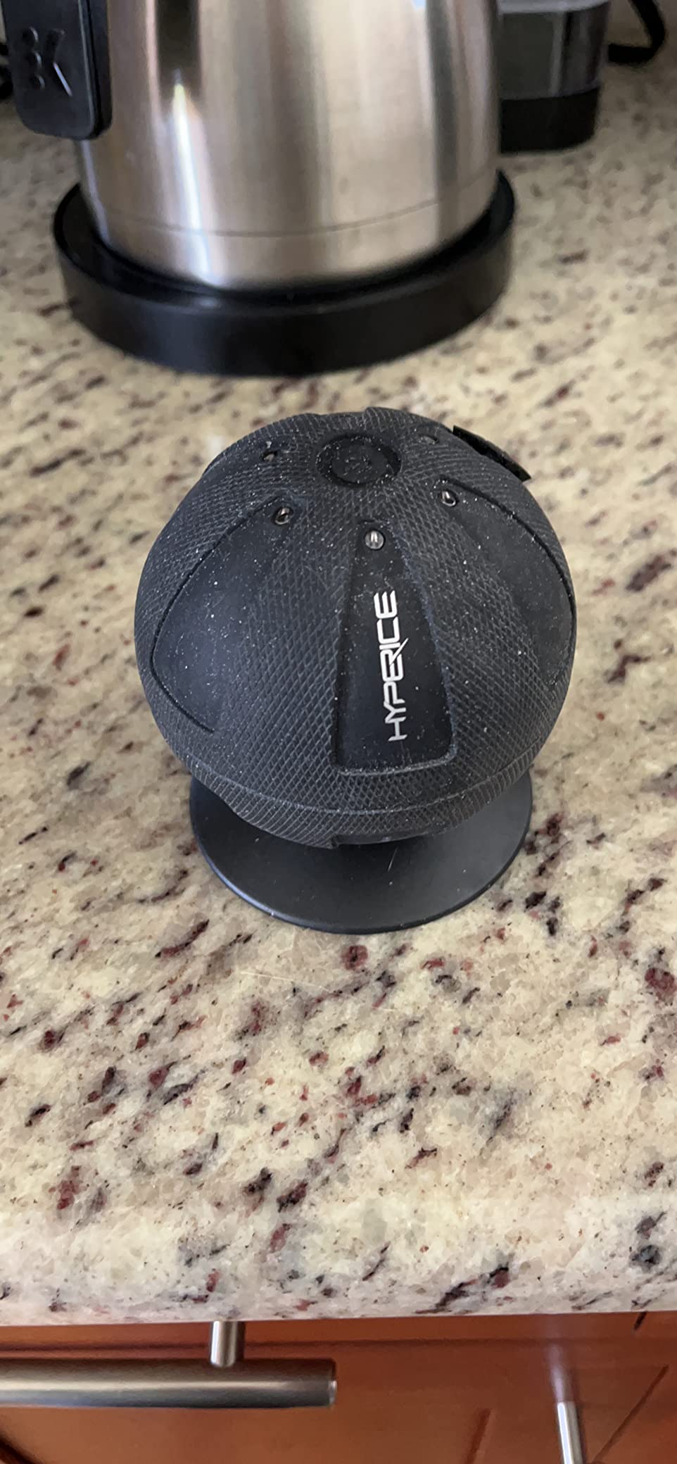 Hyperice Hypersphere Go - Vibrating Massage Ball for Muscle Recovery, Myofascial Release and Soreness Relief - Portable Fitness Massager, Perfect for use at the Gym, or at Home customer photo 2