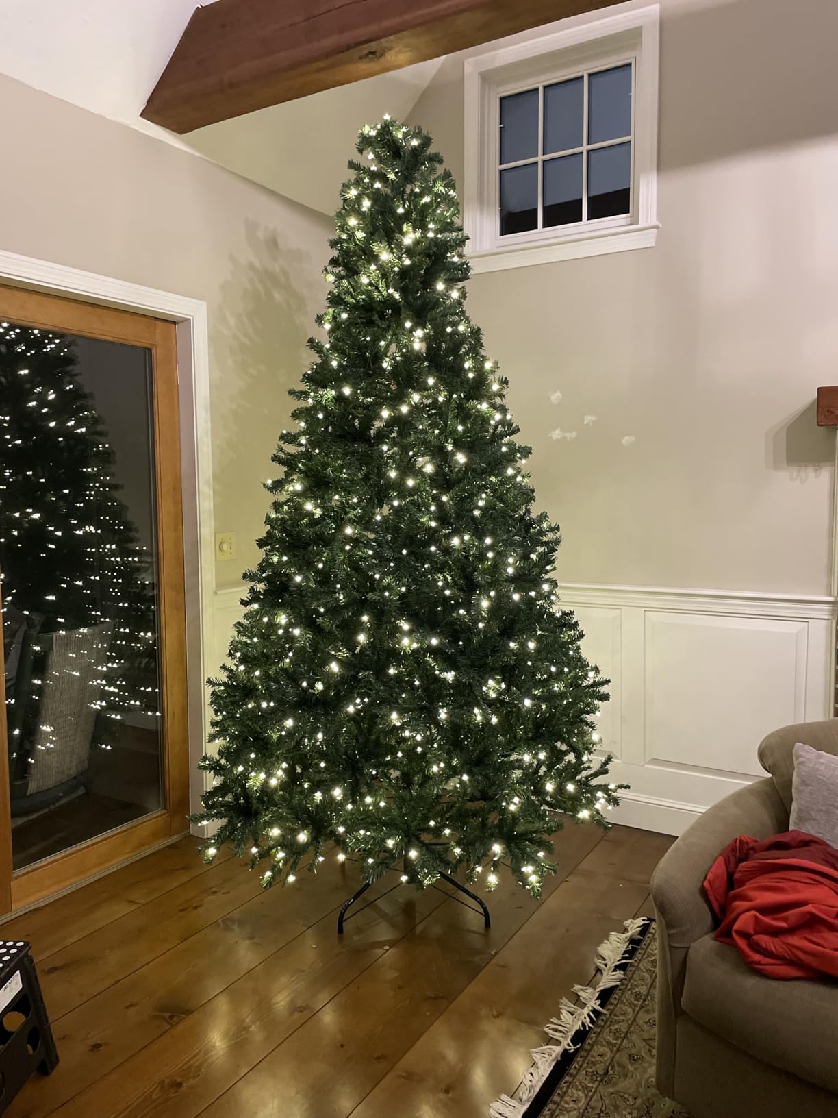 Best Choice Products Artificial Christmas Tree, 6ft Premium Pre-Lit Realistic Spruce Holiday Décor w/Dense Branches, Metal Base - Green Spruce customer photo 1