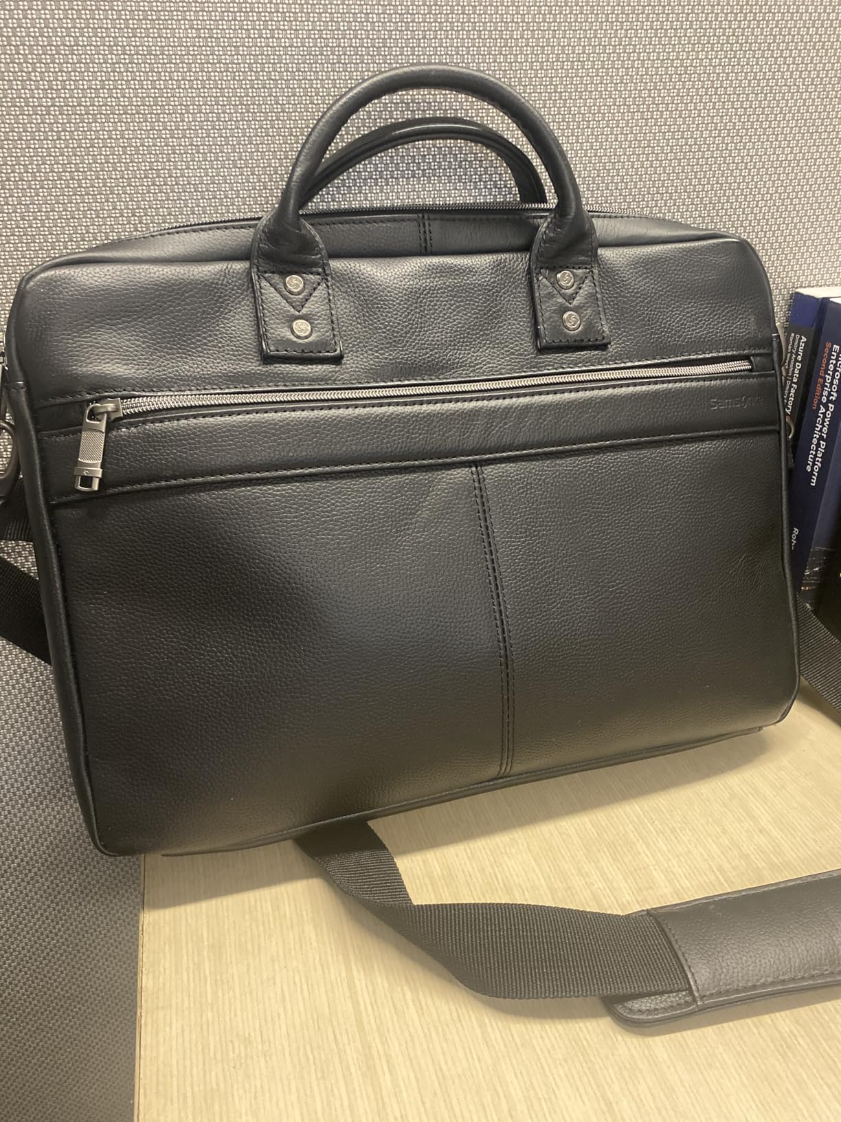 Samsonite Classic Leather Slim Brief, Black, One Size customer photo 1