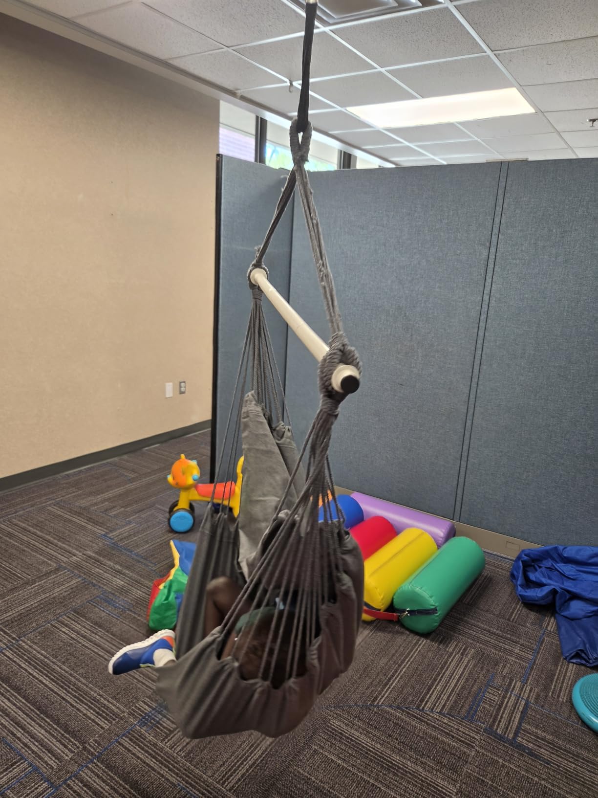 Y- STOP Hammock Chair Hanging Rope Swing, Max 500 Lbs, 2 Cushions Included, Large Macrame Hanging Chair with Pocket, Cotton Weave for Superior Comfort, Durability (Dark Grey) customer photo 2