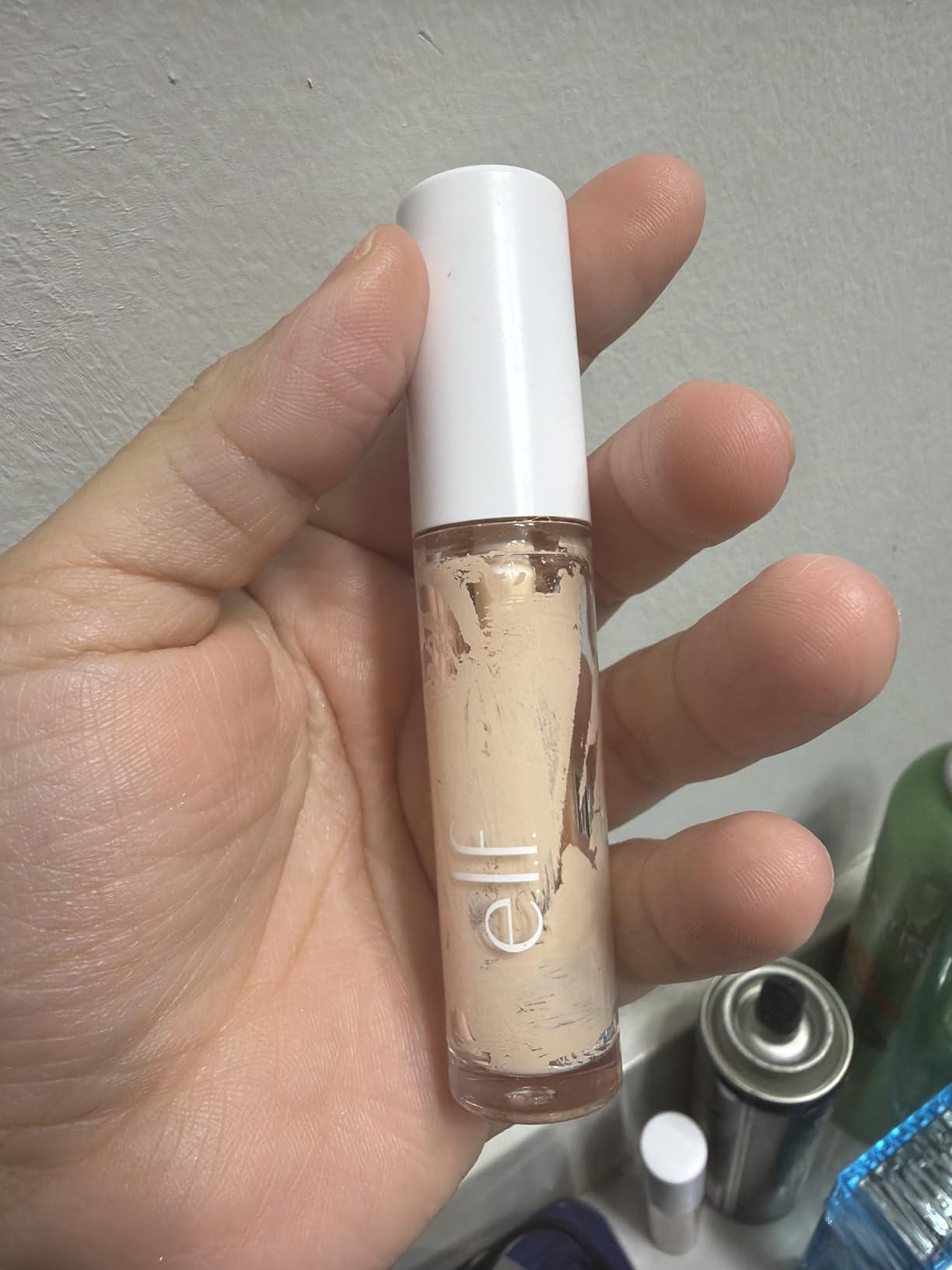 e.l.f. Hydrating Camo Concealer, Covers Blemishes & Under-Eye Circles, Full-Coverage & Delivers A Satin Finish, Vegan & Cruelty-Free, Fair Beige customer photo 2