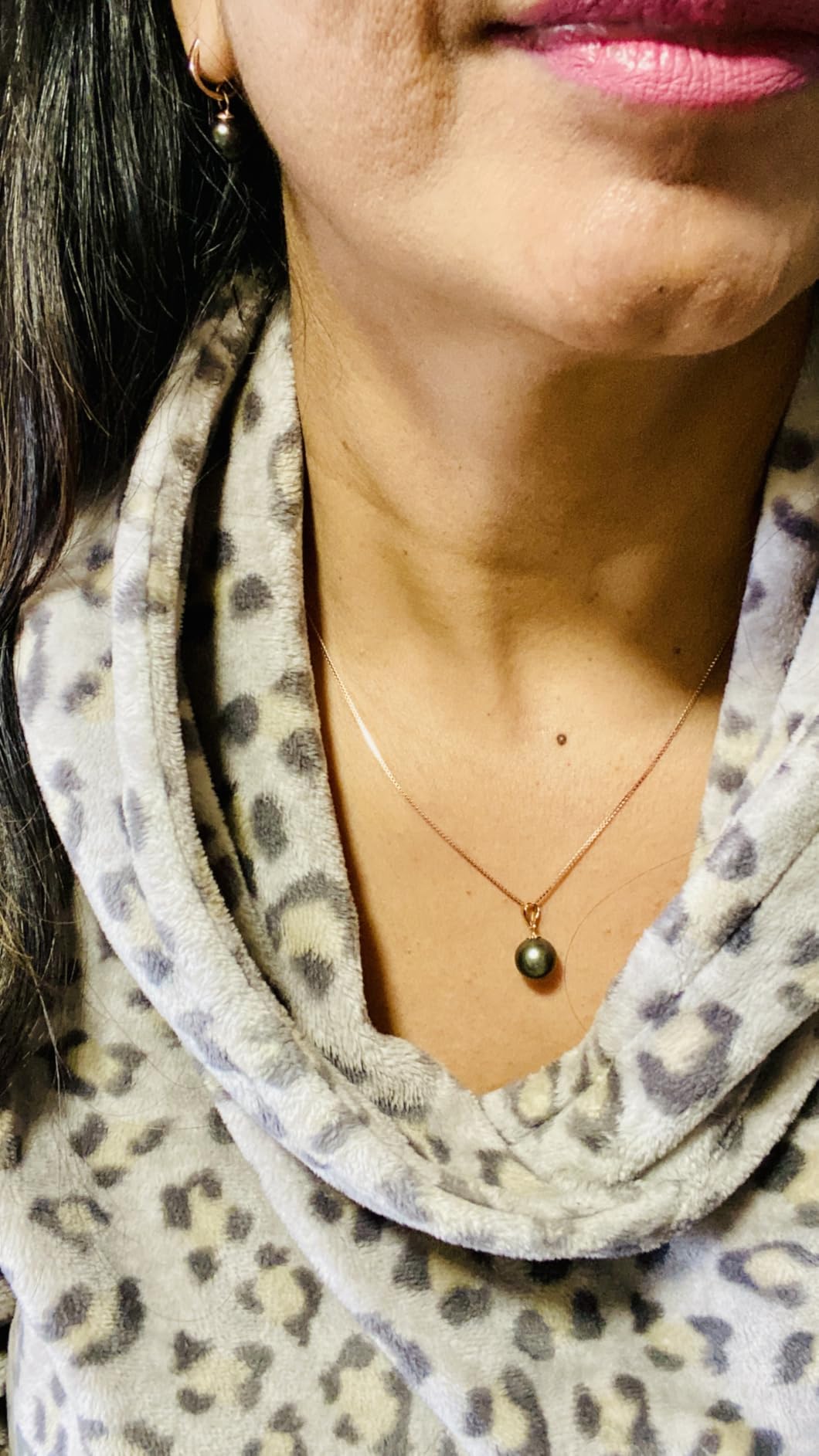 18K Solid Gold Genuine Tahitian Black Pearl Pendant with Sterling Silver Chain, 9-12mm Genuine Round Cultured Pearls, Women Necklace Jewelry for Wedding Anniversary Birthday Mothers Day customer photo 1
