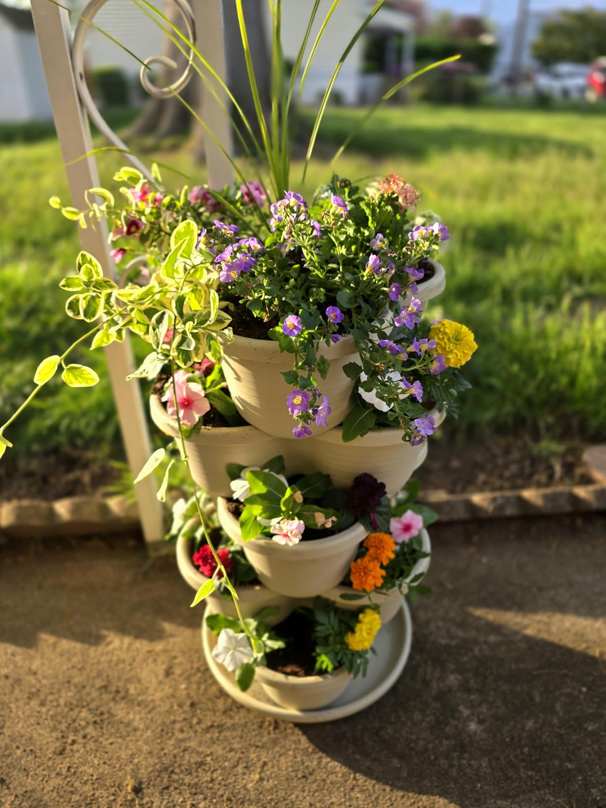 VIVOSUN 5 Tier Vertical Gardening Stackable Planter for Strawberries, Flowers, Herbs, Vegetables, Ivory customer photo 1