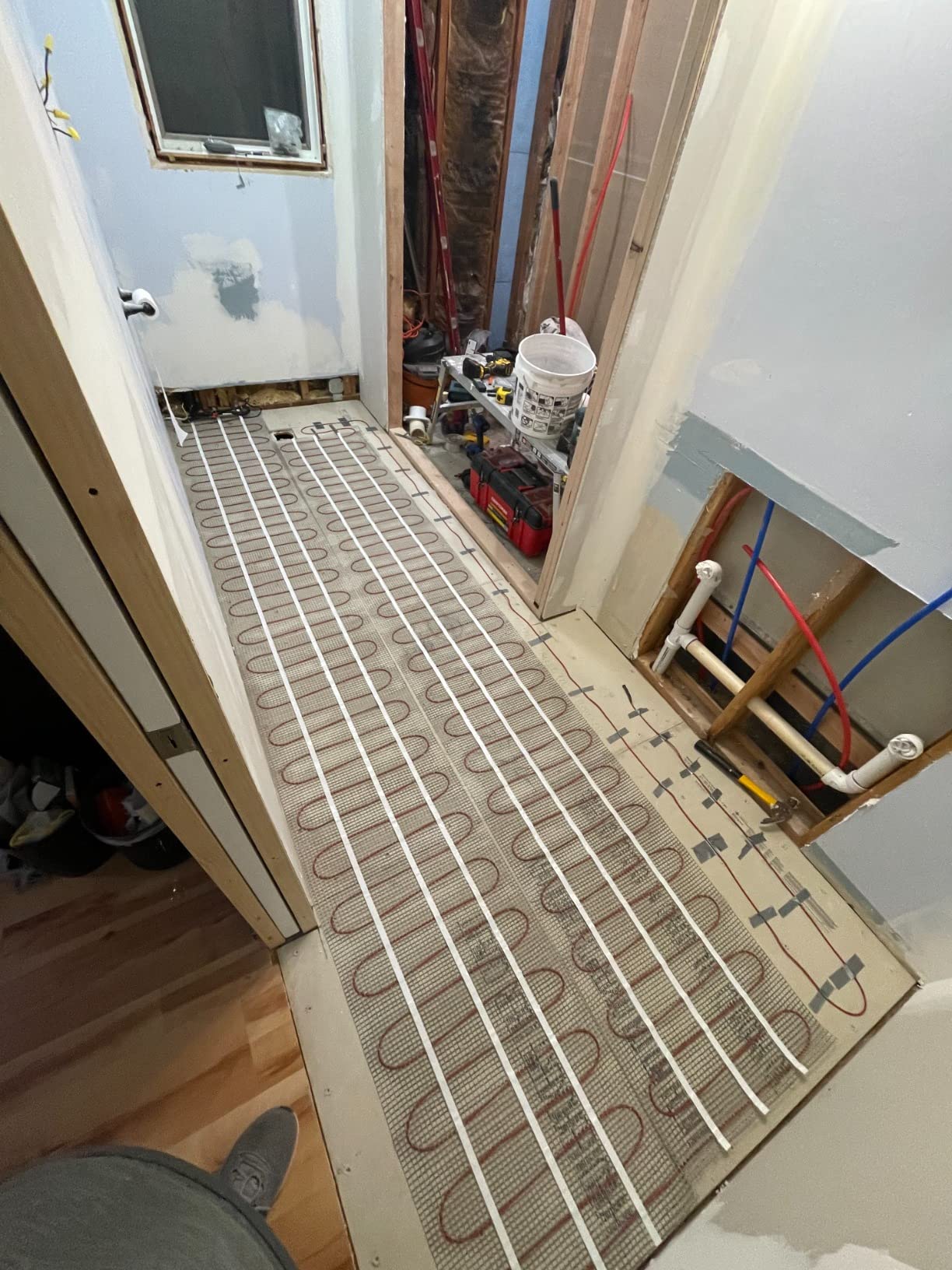 LuxHeat 50sqft Floor Heating Mat Kit - 120v Electric Floor Heating System - Complete Electric Radiant Heated Flooring System Includes Alarm, UDG Programmable Thermostat w/GFCI & Flooring Sensor customer photo 1