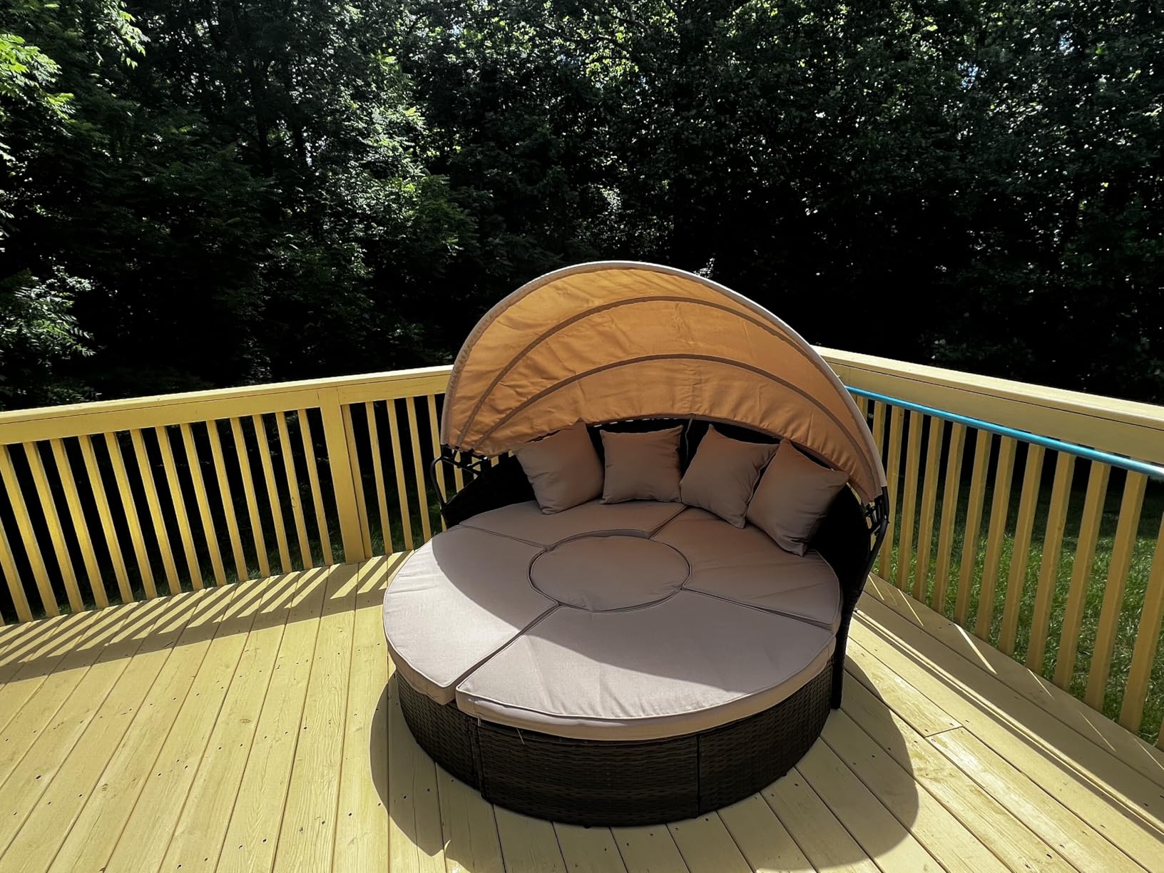 Outdoor Patio Daybed with Retractable Canopy, Wicker Rattan Sectional Round Sofa Furniture Set, 5 Pieces Seating Separates Cushioned Seats for Lawn Garden Backyard Porch Pool, Brown customer photo 2