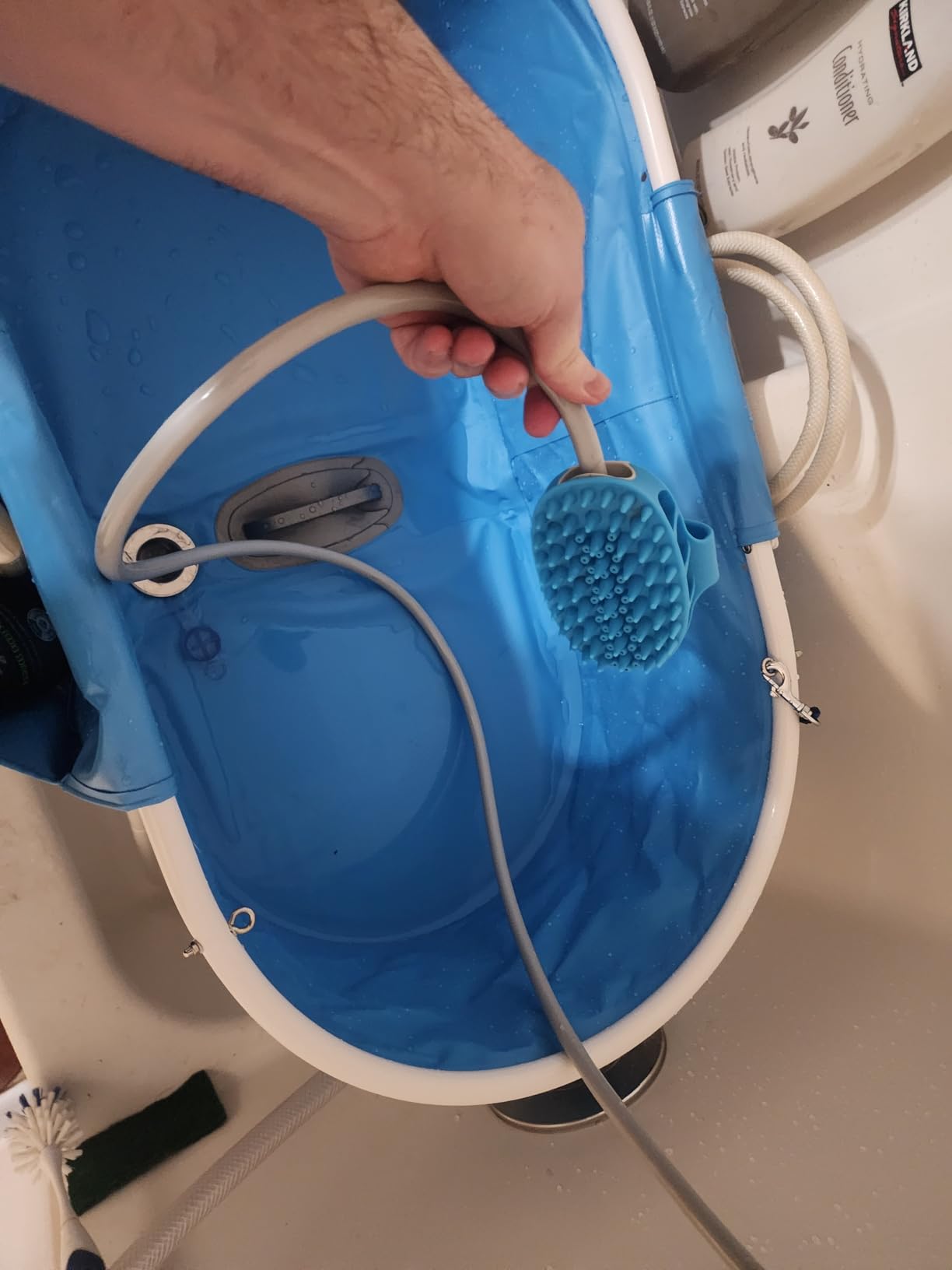 Furesh Little Dipper Dog Bath Tub and Wash Station for Bathing Shower and Grooming, Elevated Foldable and Portable, Indoor and Outdoor, for Small and Medium Size Dogs, Cats and Other Pet (Gray) customer photo 1