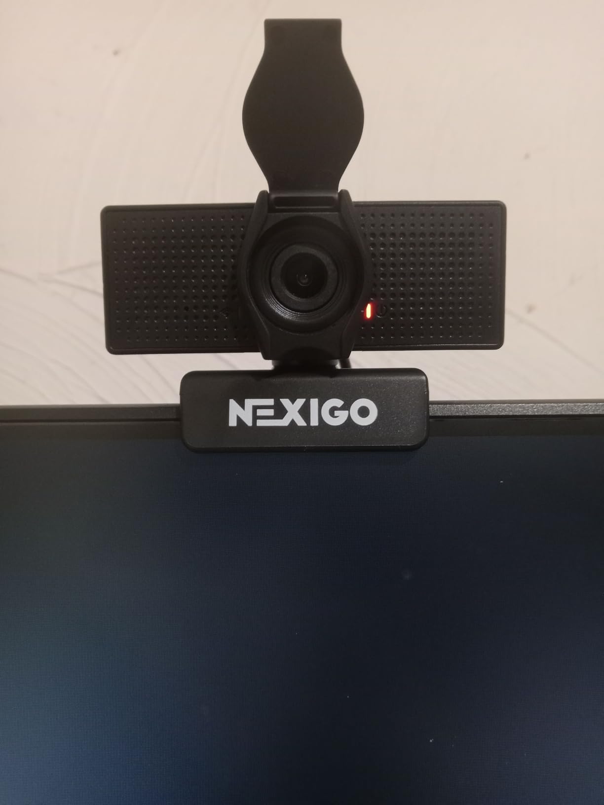 NexiGo N60 1080P Webcam with Microphone customer photo 2