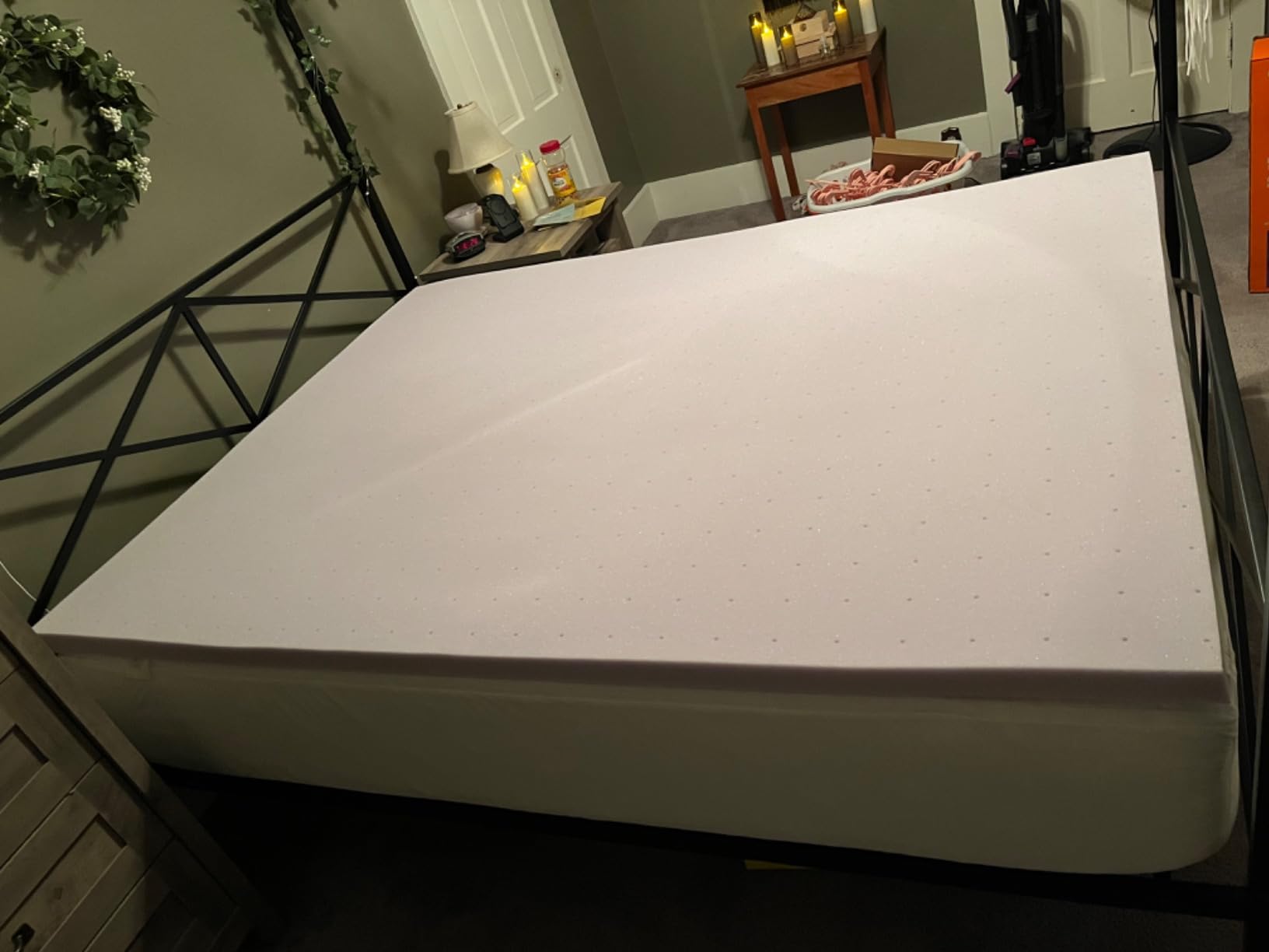 Mellow 4 Inch Ventilated Memory Foam Mattress Topper, Soothing Lavender Infusion, CertiPUR-US Certified, Queen customer photo 1