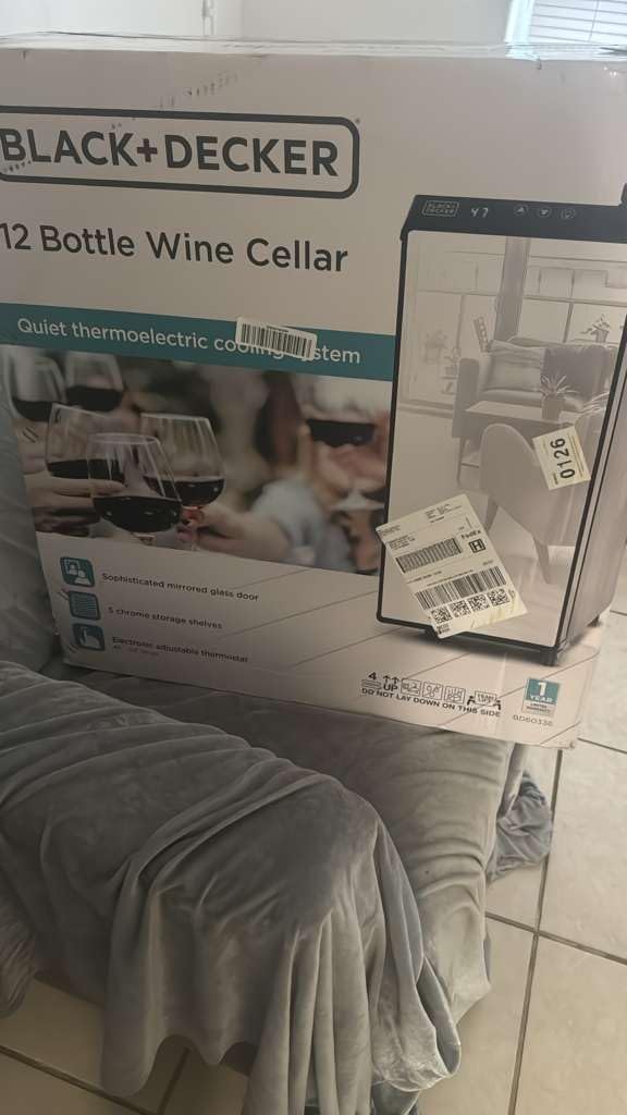 BLACK+DECKER BD60026 Wine Cellar with LED Display (8-Bottle Capacity) customer photo 1