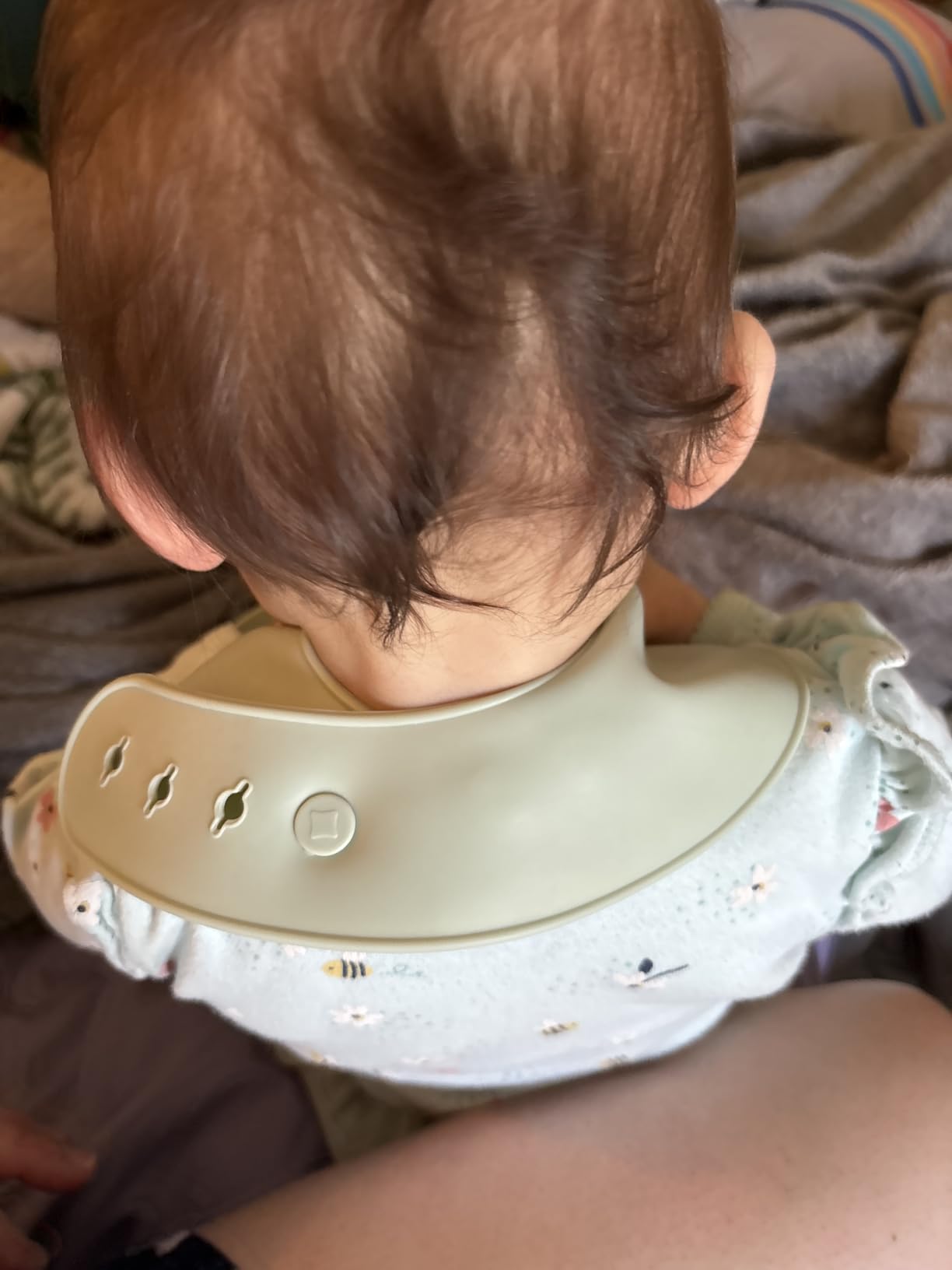PandaEar Set of 3 Silicone Baby Bibs Waterproof, Soft, Unisex, 10-72 Months customer photo 2