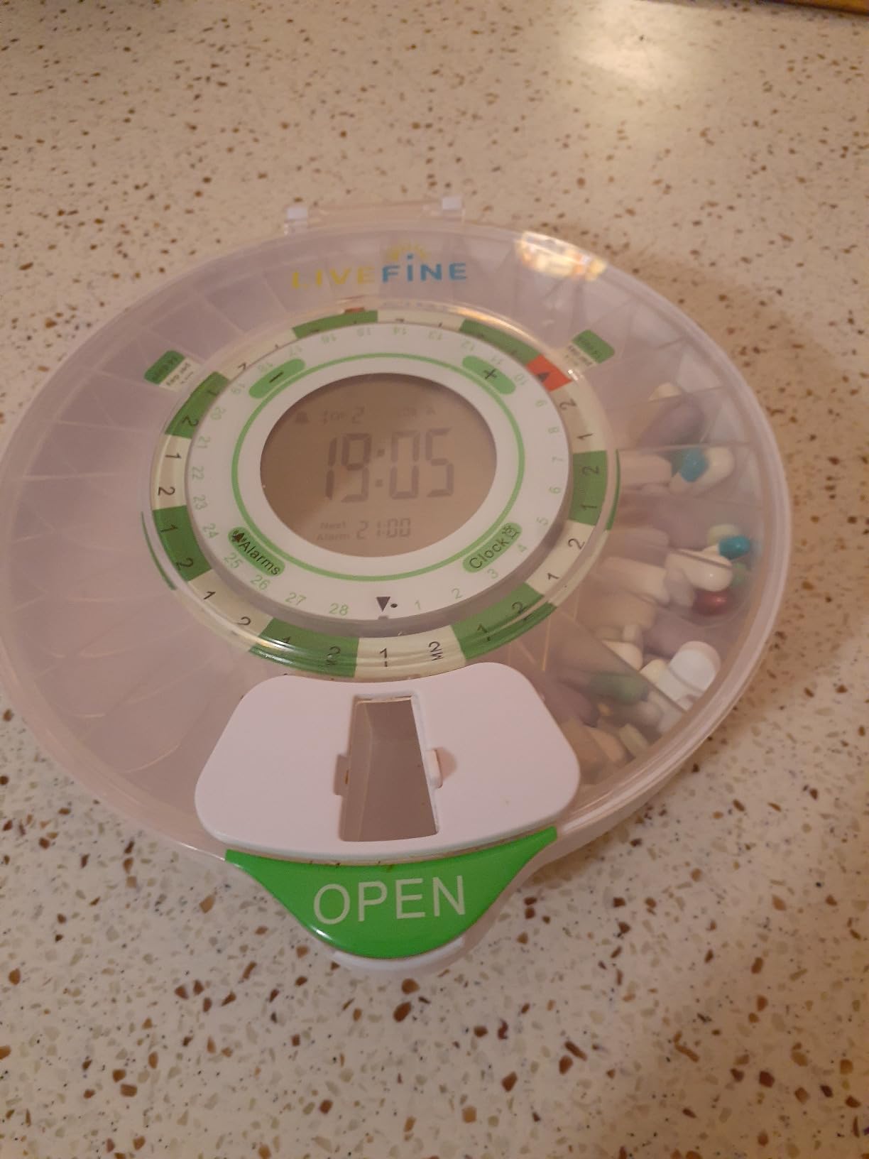 Live Fine 28-Day Automatic Pill Dispenser with Upgraded LCD Display, Key Lock, Sound and Light for Prescriptions, Medication, Vitamins customer photo 2